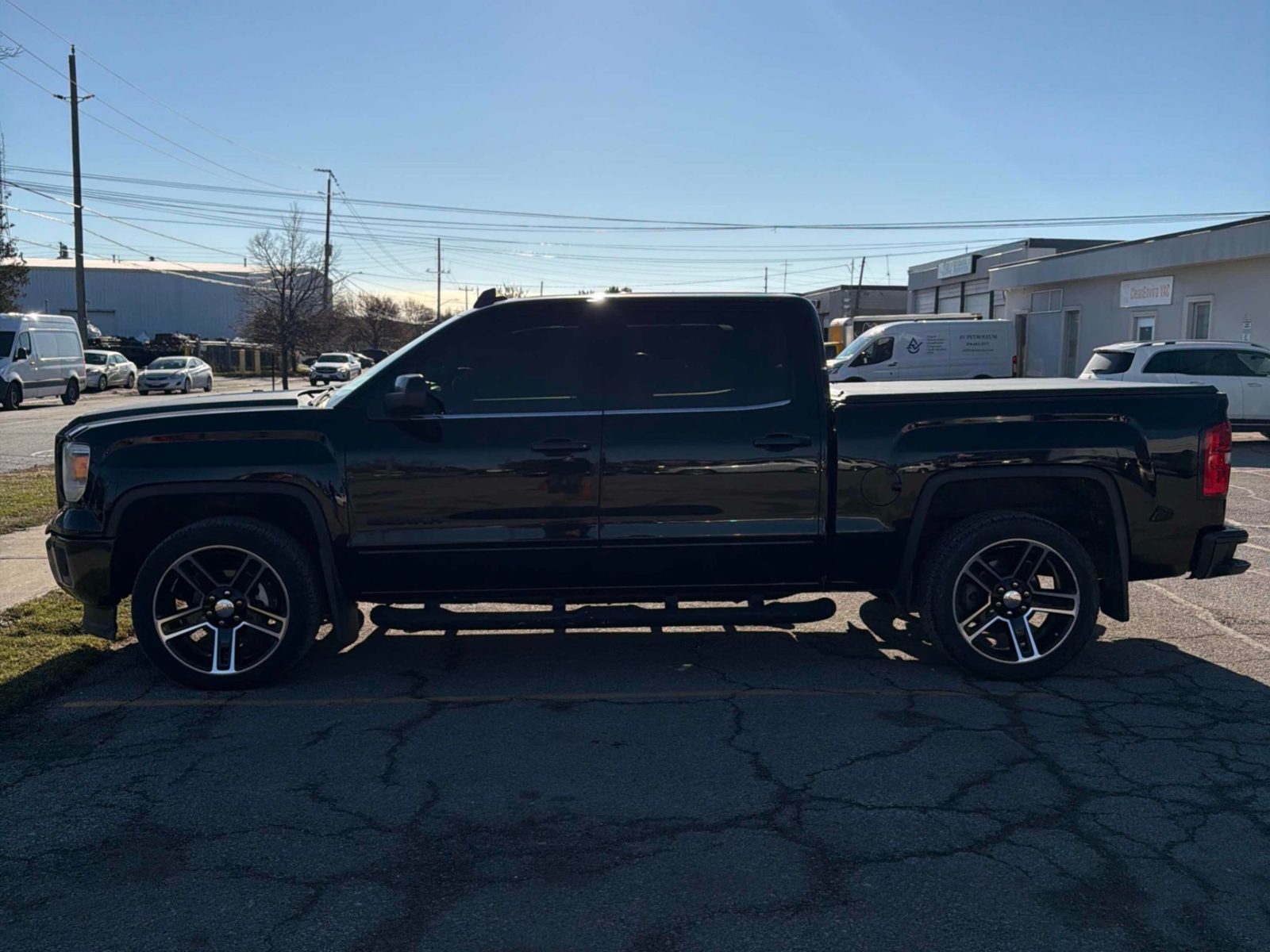 2015 GMC Sierra 1500 4WD Crew Cab 143.5" SLE, photo 3 of 9