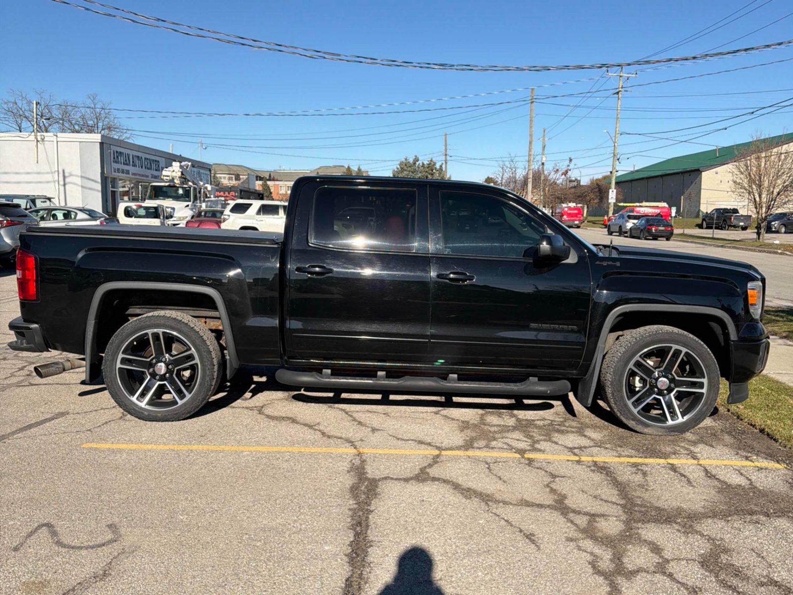 2015 GMC Sierra 1500 4WD Crew Cab 143.5" SLE, photo 4 of 9