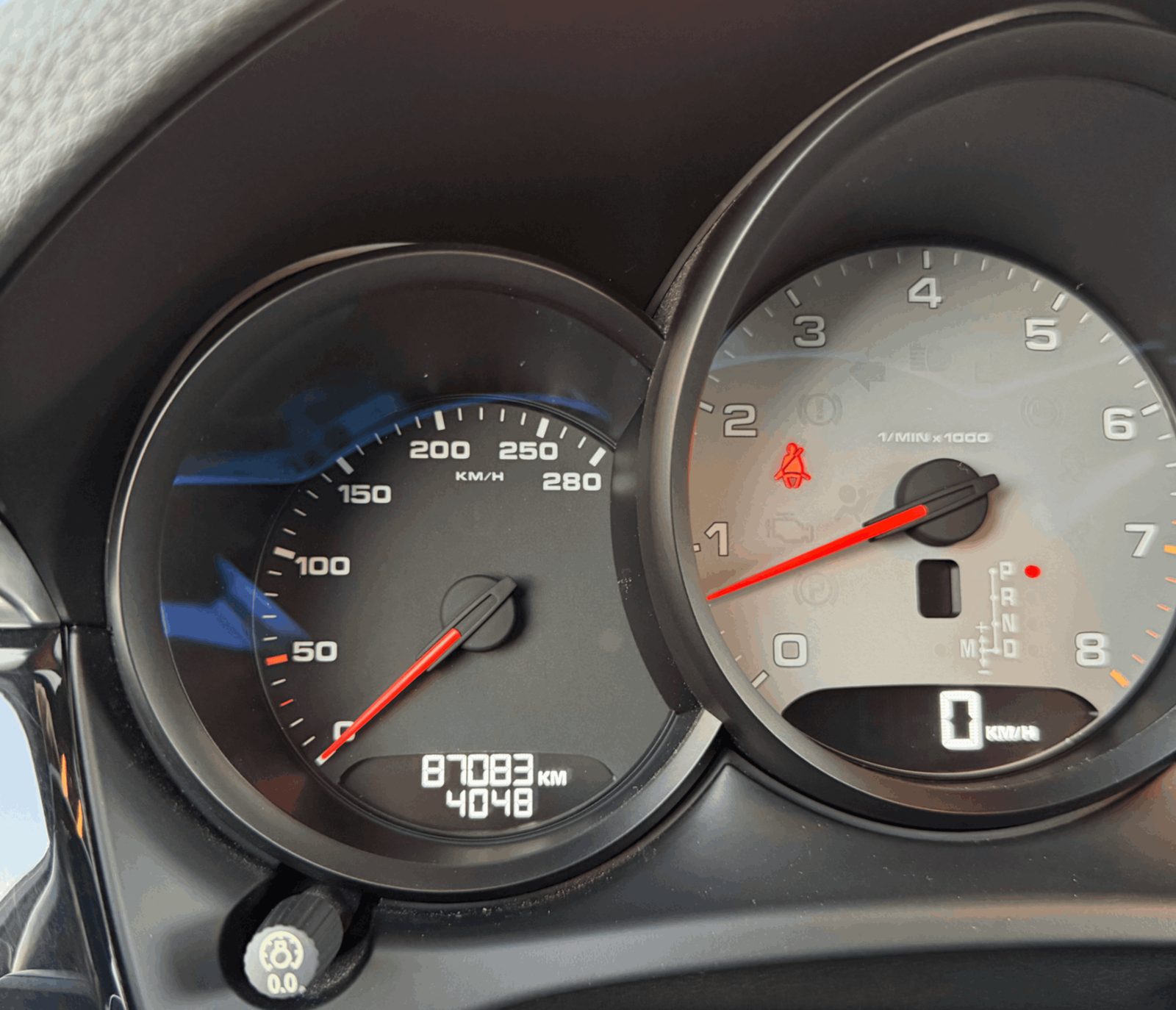 2015 Porsche Macan AWD 4dr S, photo 9 of 9