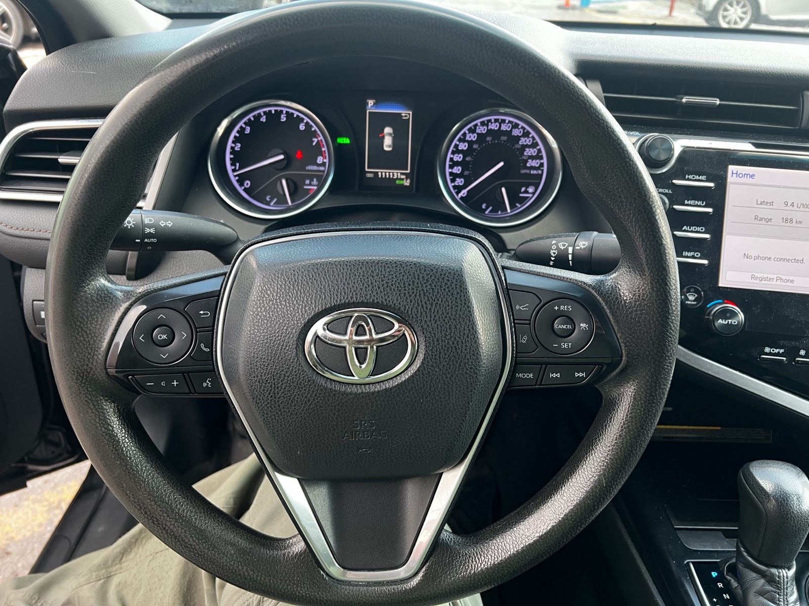 2018 Toyota Camry LE Auto, photo 11 of 12