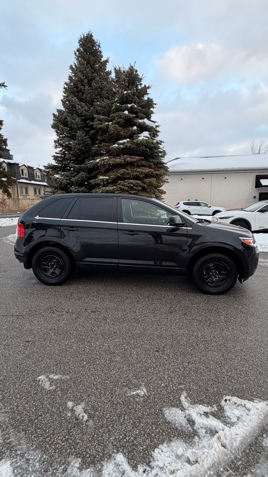 2011 Ford Edge 4dr Limited FWD, photo 4 of 12