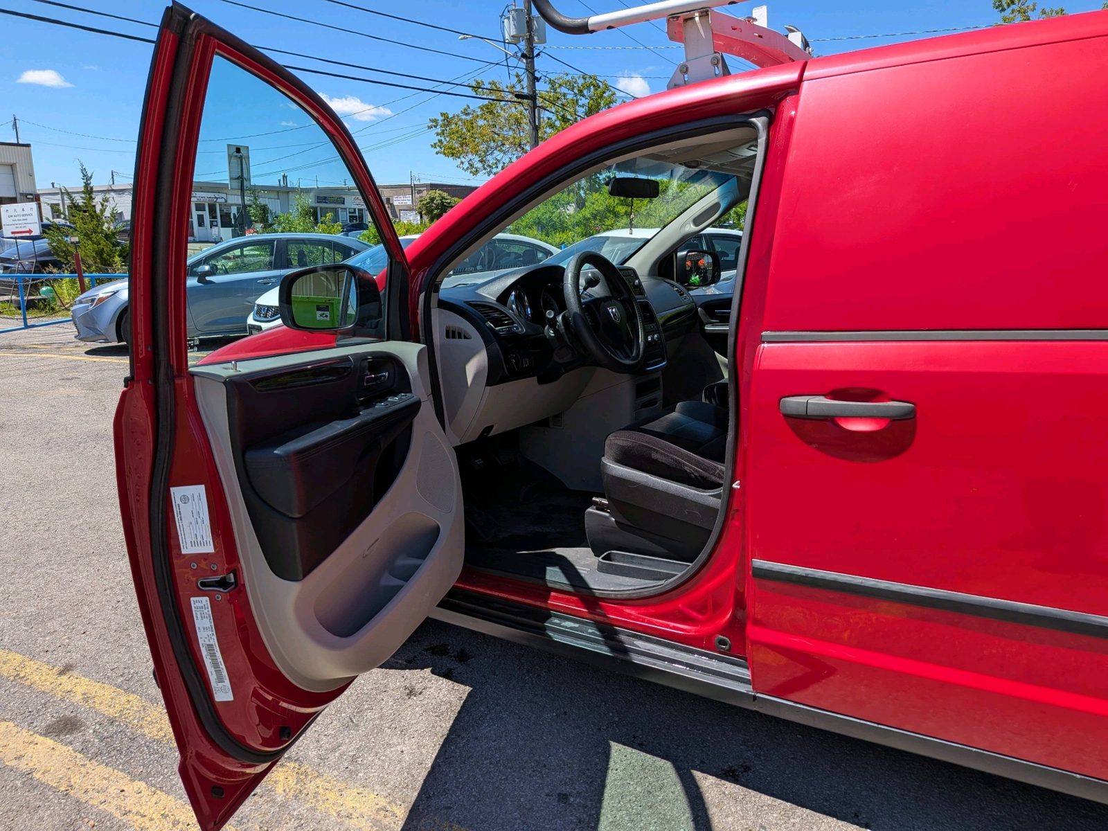 2013 Ram Cargo Van 119" WB, photo 9 of 18