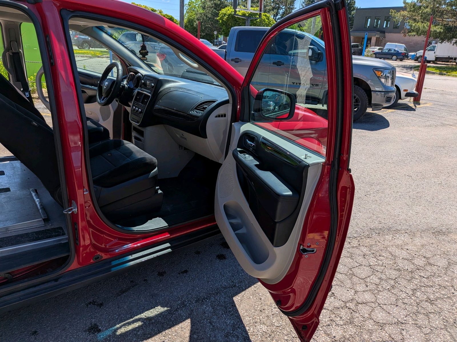 2013 Ram Cargo Van 119" WB, photo 11 of 18