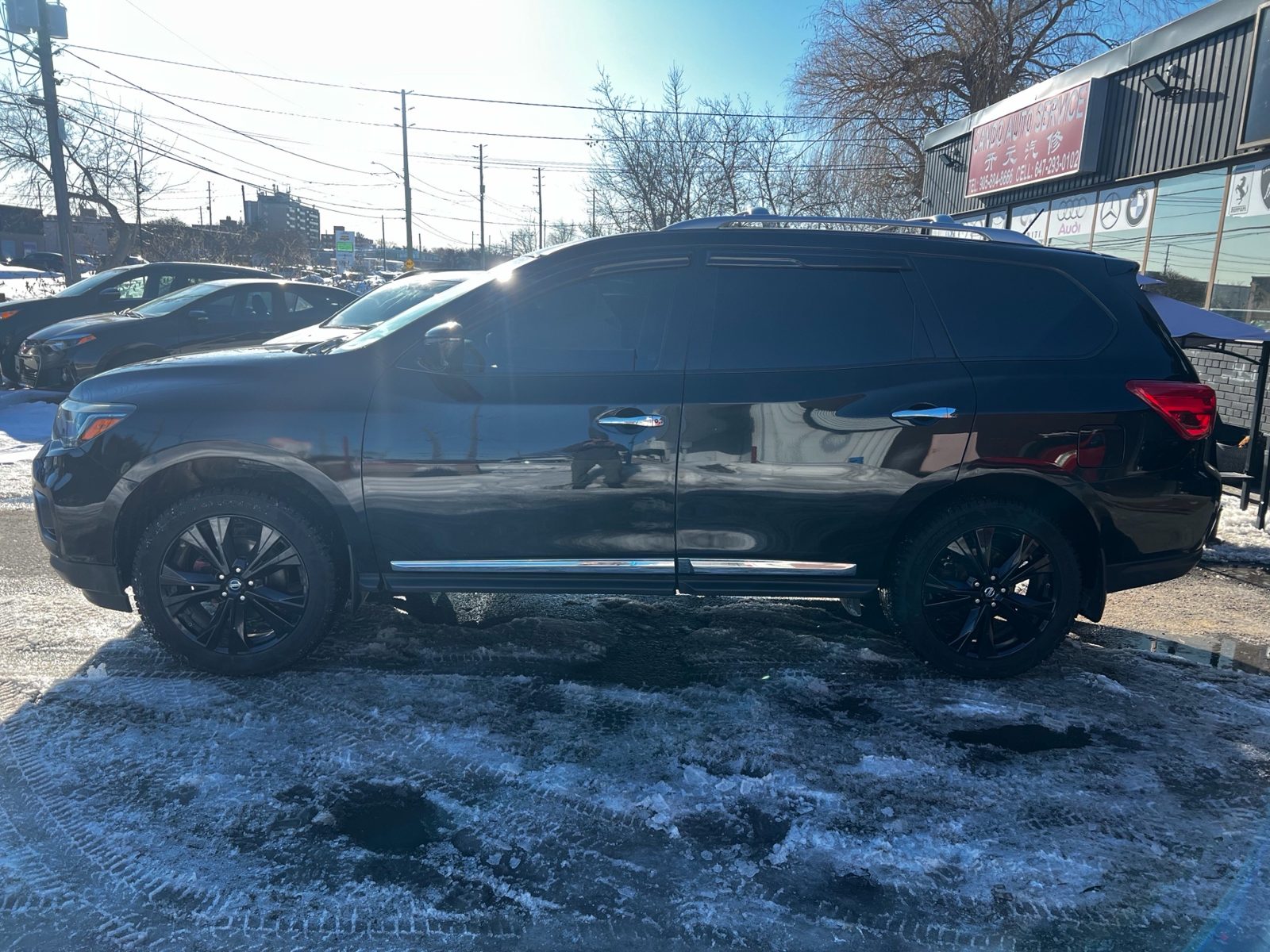 2017 Nissan Pathfinder 4WD 4dr S, photo 2 of 12