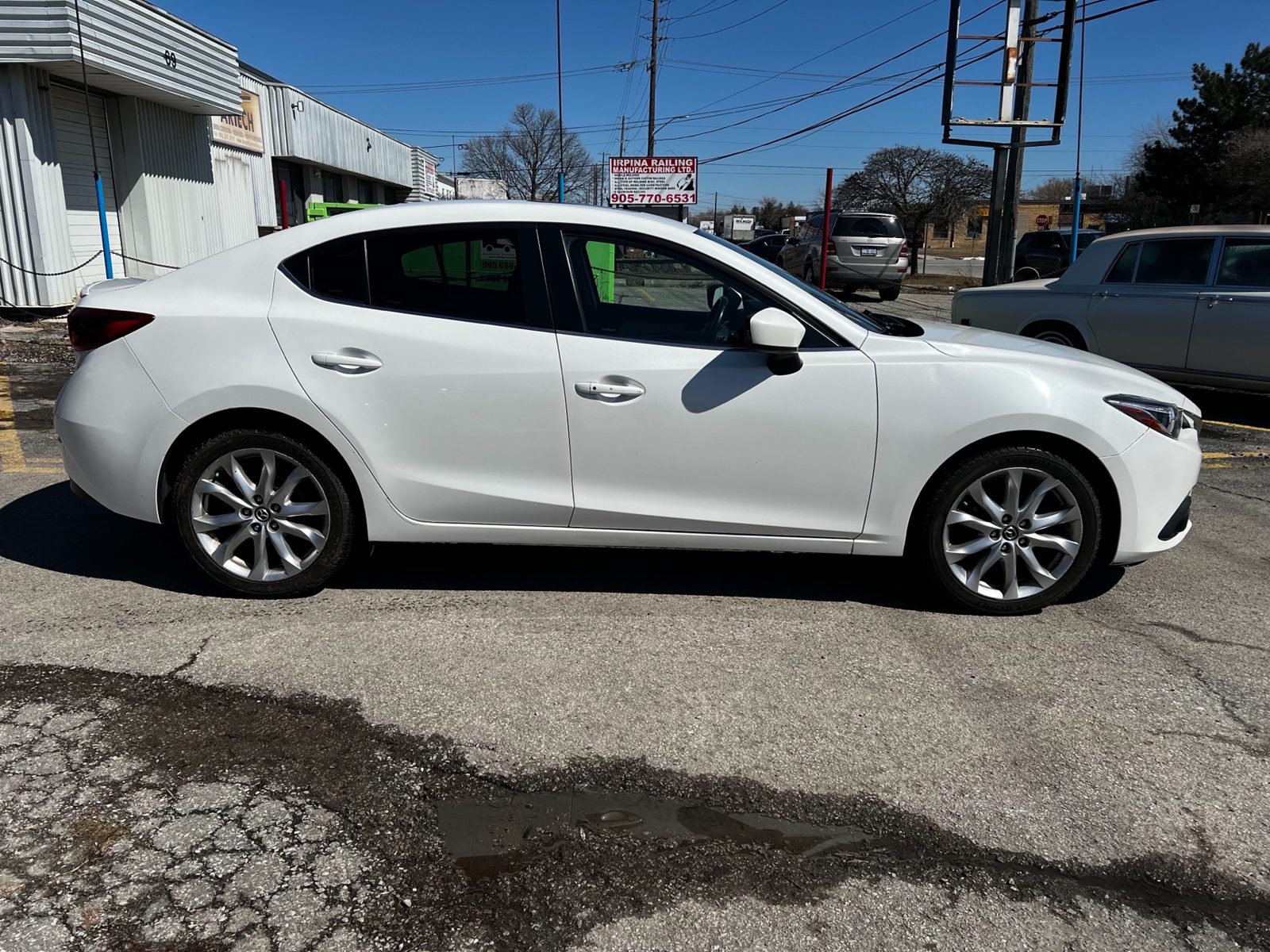 2014 Mazda Mazda3 4dr Sdn Auto GT-SKY, photo 6 of 12