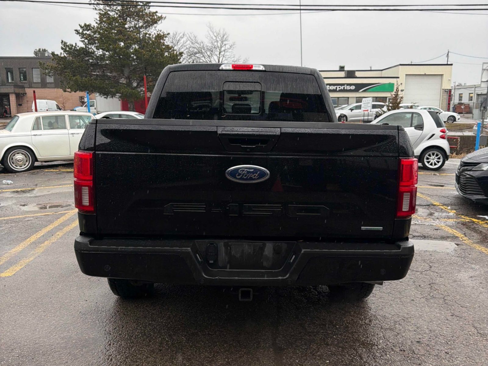 2020 Ford F-150 Lariat 4WD SuperCrew 5.5' Box, photo 3 of 9