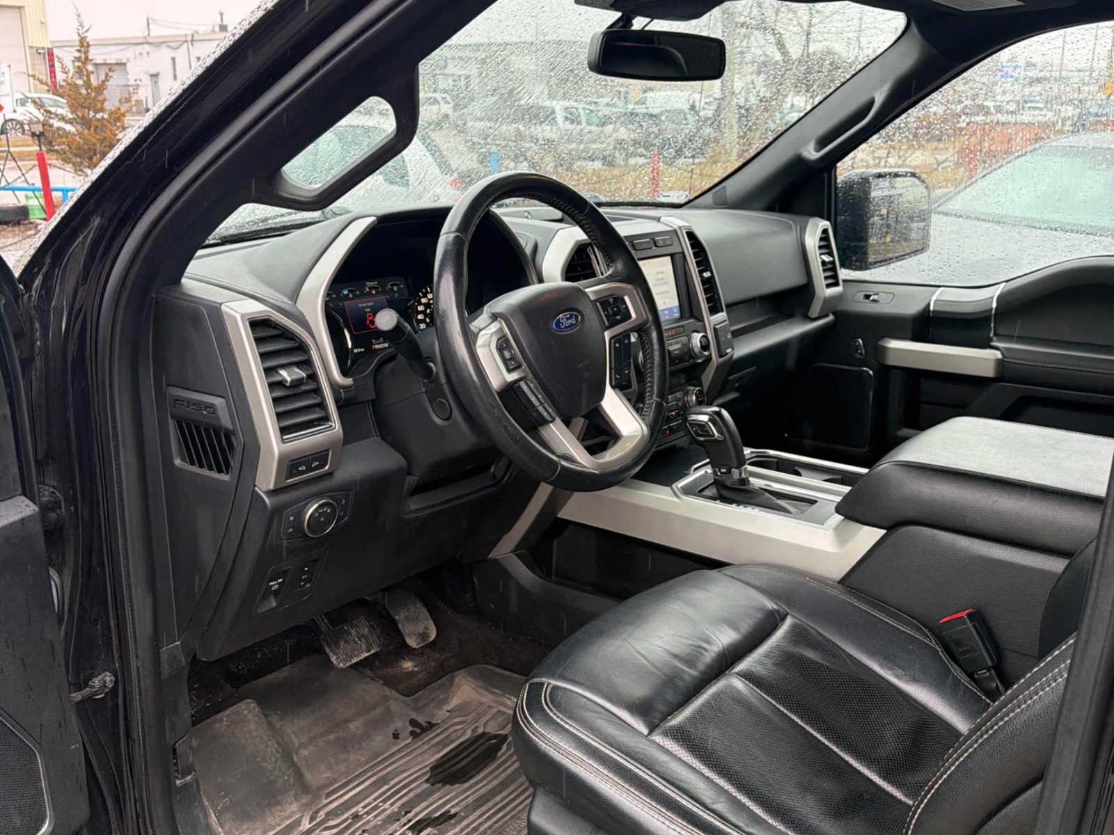 2020 Ford F-150 Lariat 4WD SuperCrew 5.5' Box, photo 6 of 9