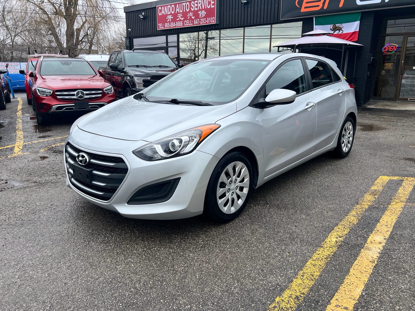 2016 Hyundai Elantra GT 5dr HB Auto GL, photo 1 of 11