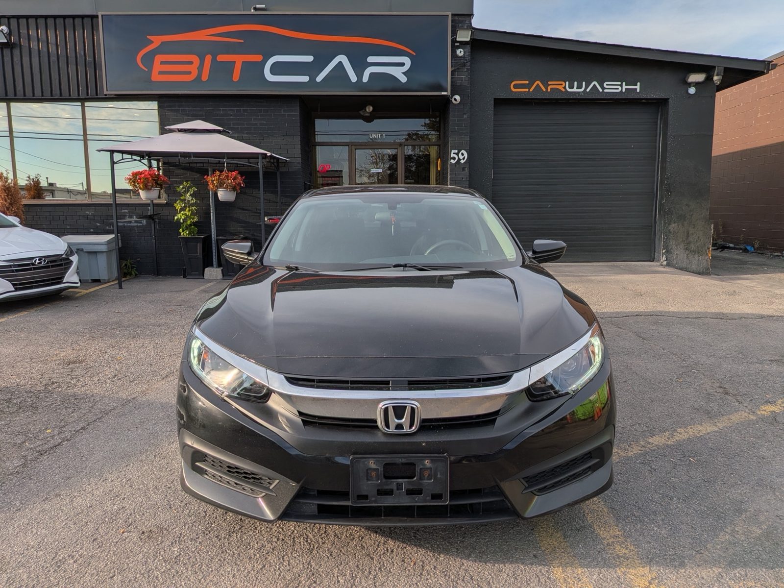 2018 Honda Civic LX, photo 8 of 15