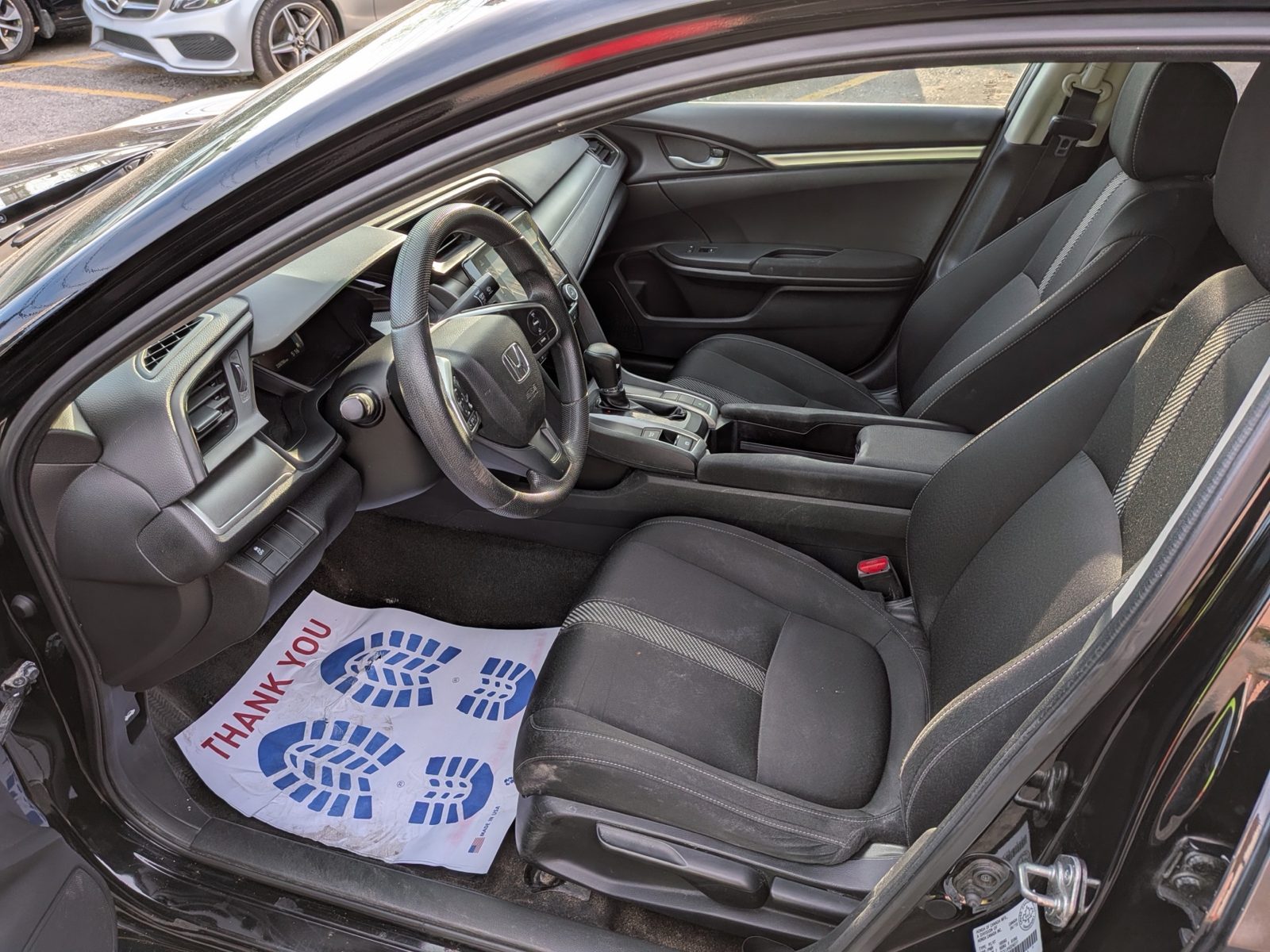 2018 Honda Civic LX, photo 9 of 15
