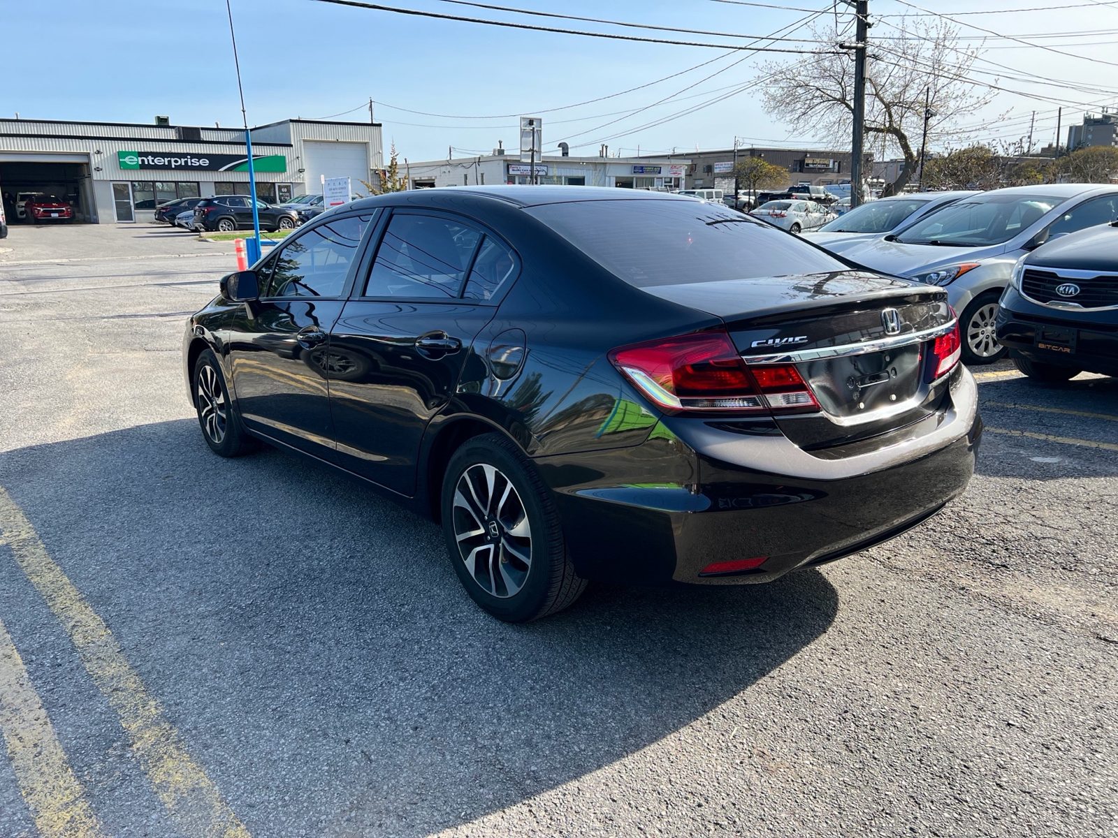 2014 Honda Civic 4dr CVT LX, photo 3 of 11