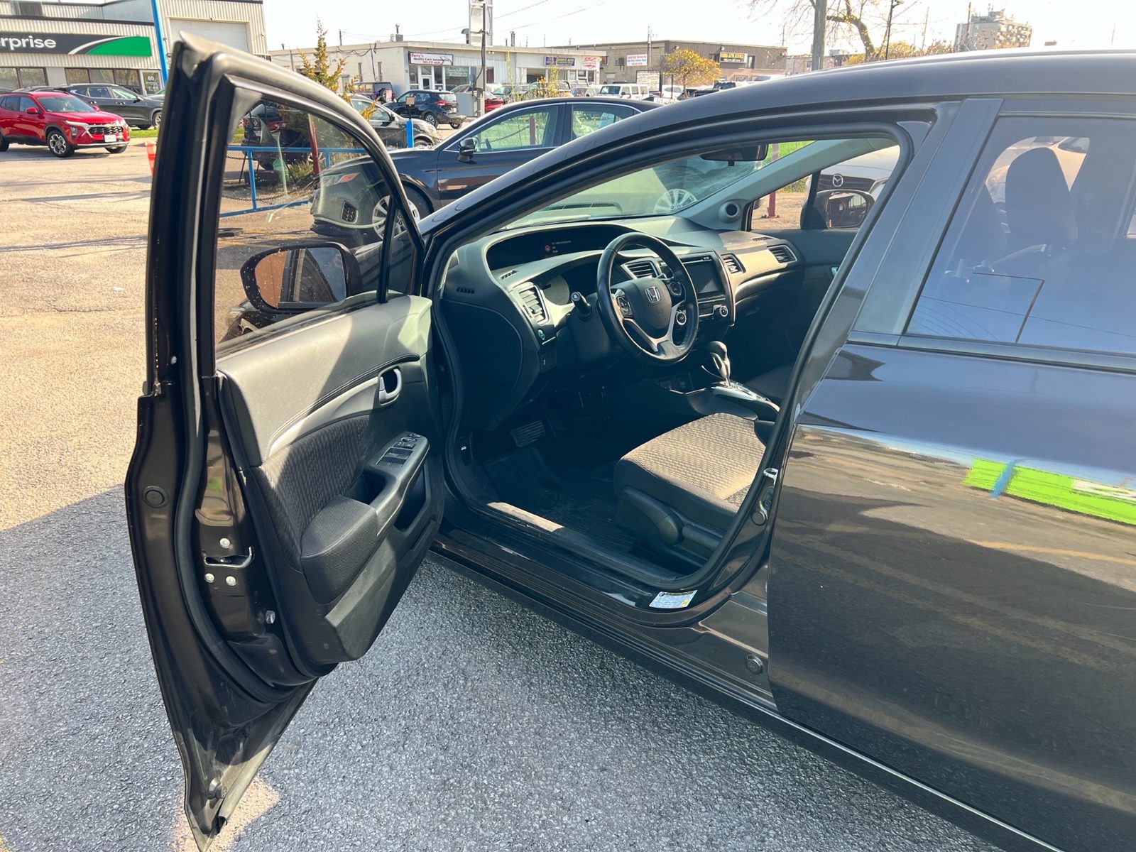 2014 Honda Civic 4dr CVT LX, photo 9 of 11