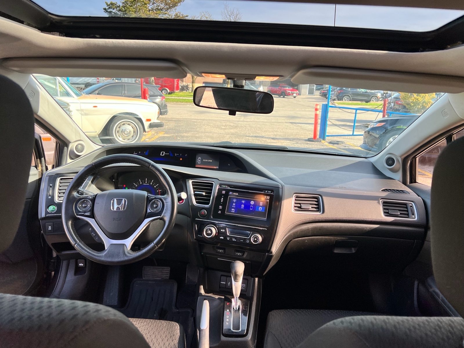 2014 Honda Civic 4dr CVT LX, photo 10 of 11