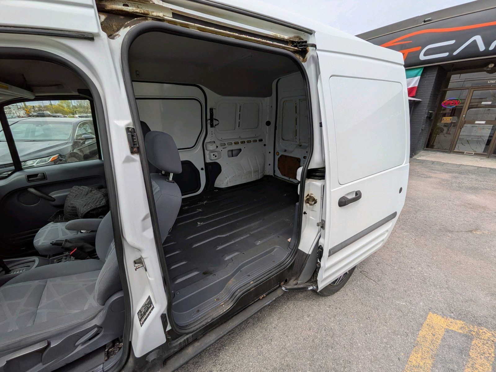 2012 Ford Transit Connect 114.6" XLT w/o rear door glass, photo 10 of 16