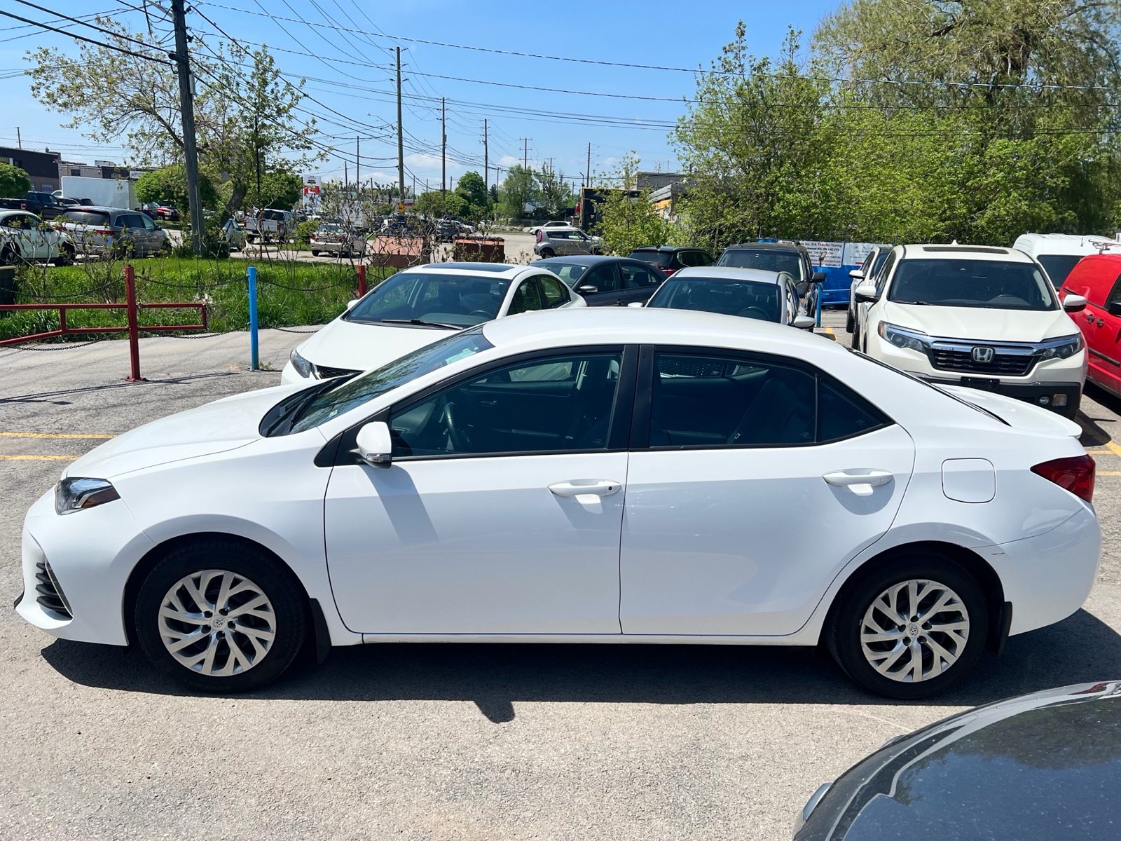 2019 Toyota Corolla CE, photo 2 of 16