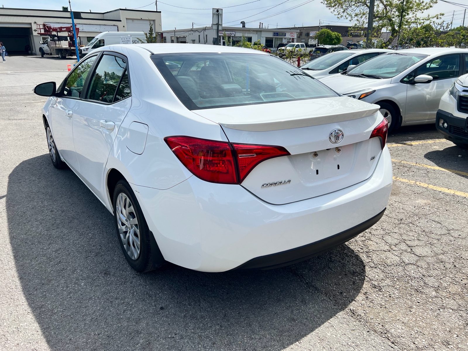 2019 Toyota Corolla CE, photo 3 of 16