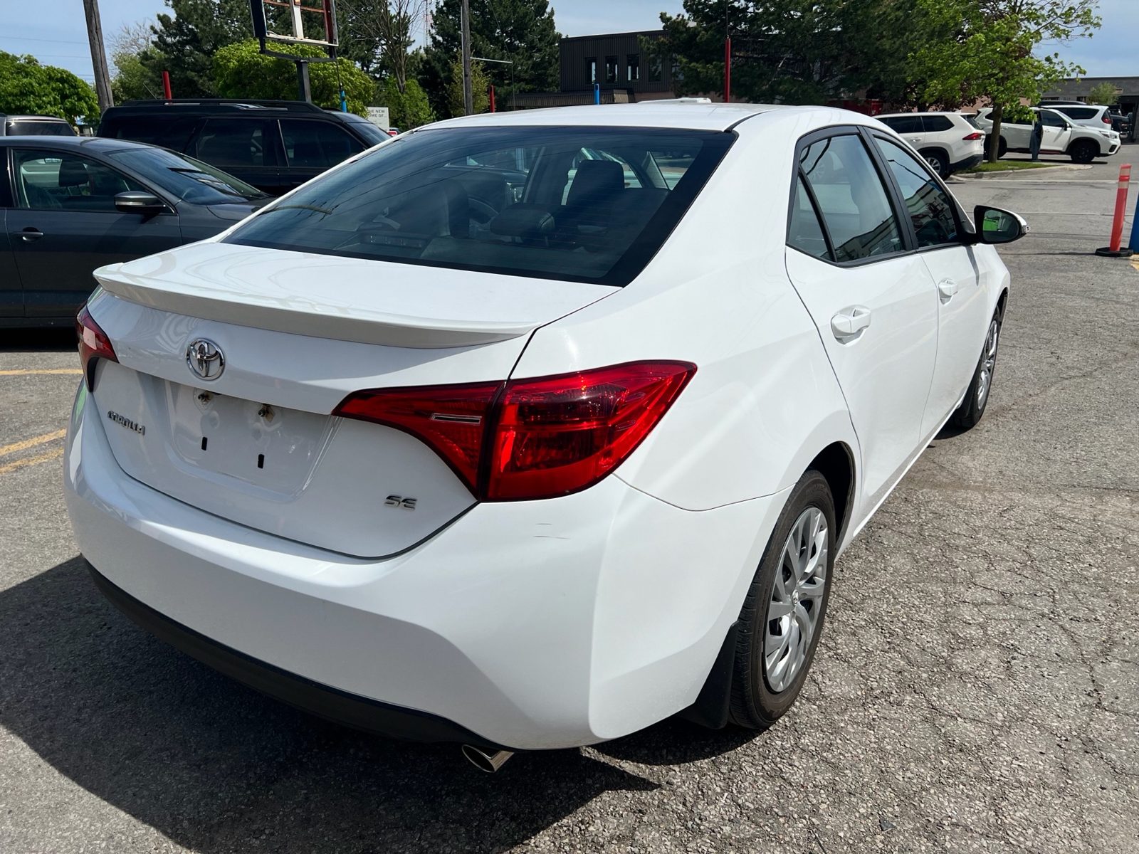 2019 Toyota Corolla CE, photo 5 of 16
