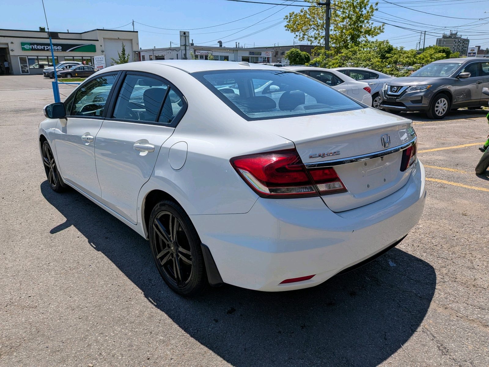 2015 Honda Civic 4dr Auto Touring, photo 3 of 14