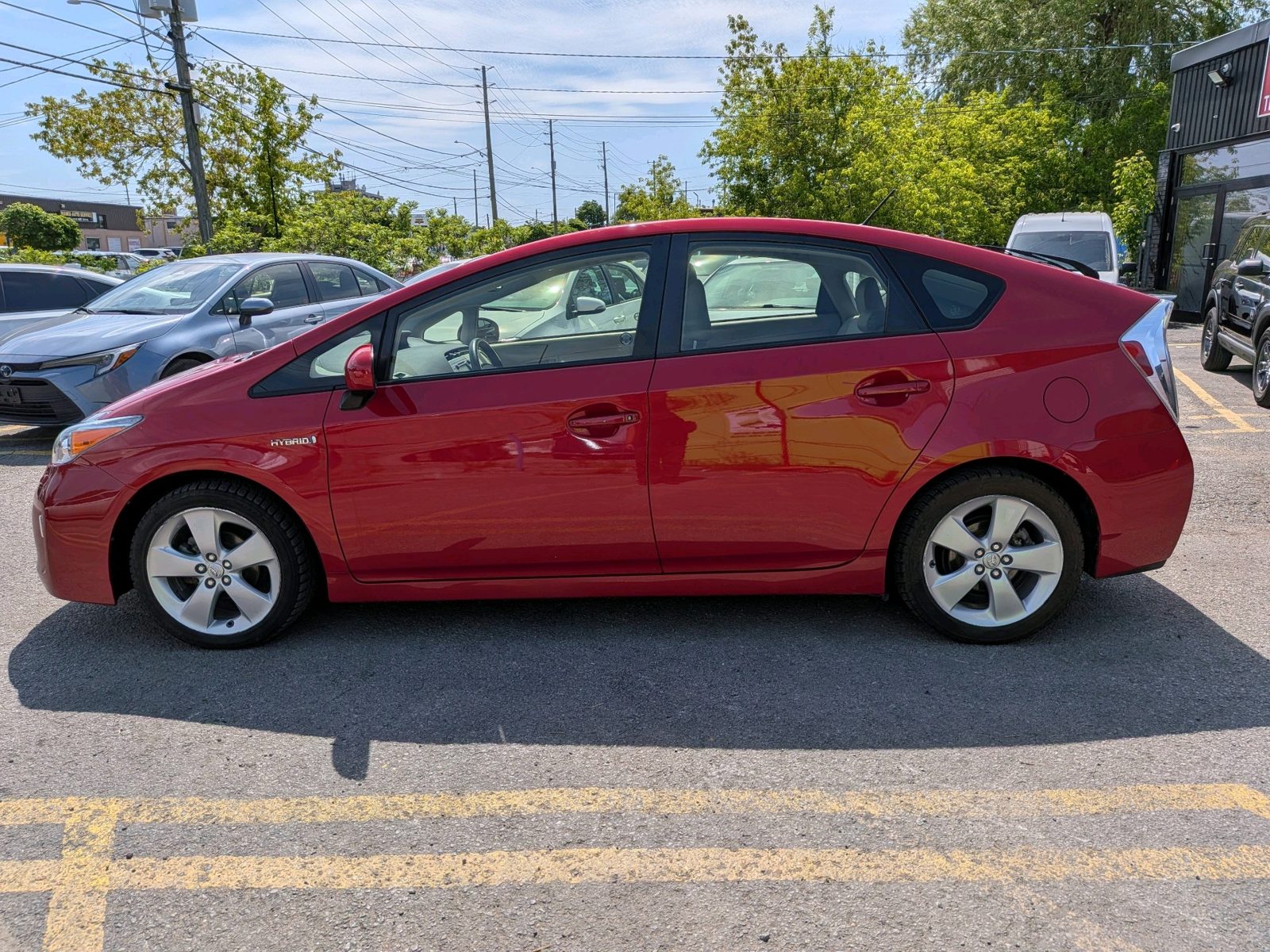 2014 Toyota Prius 5dr HB, photo 2 of 15