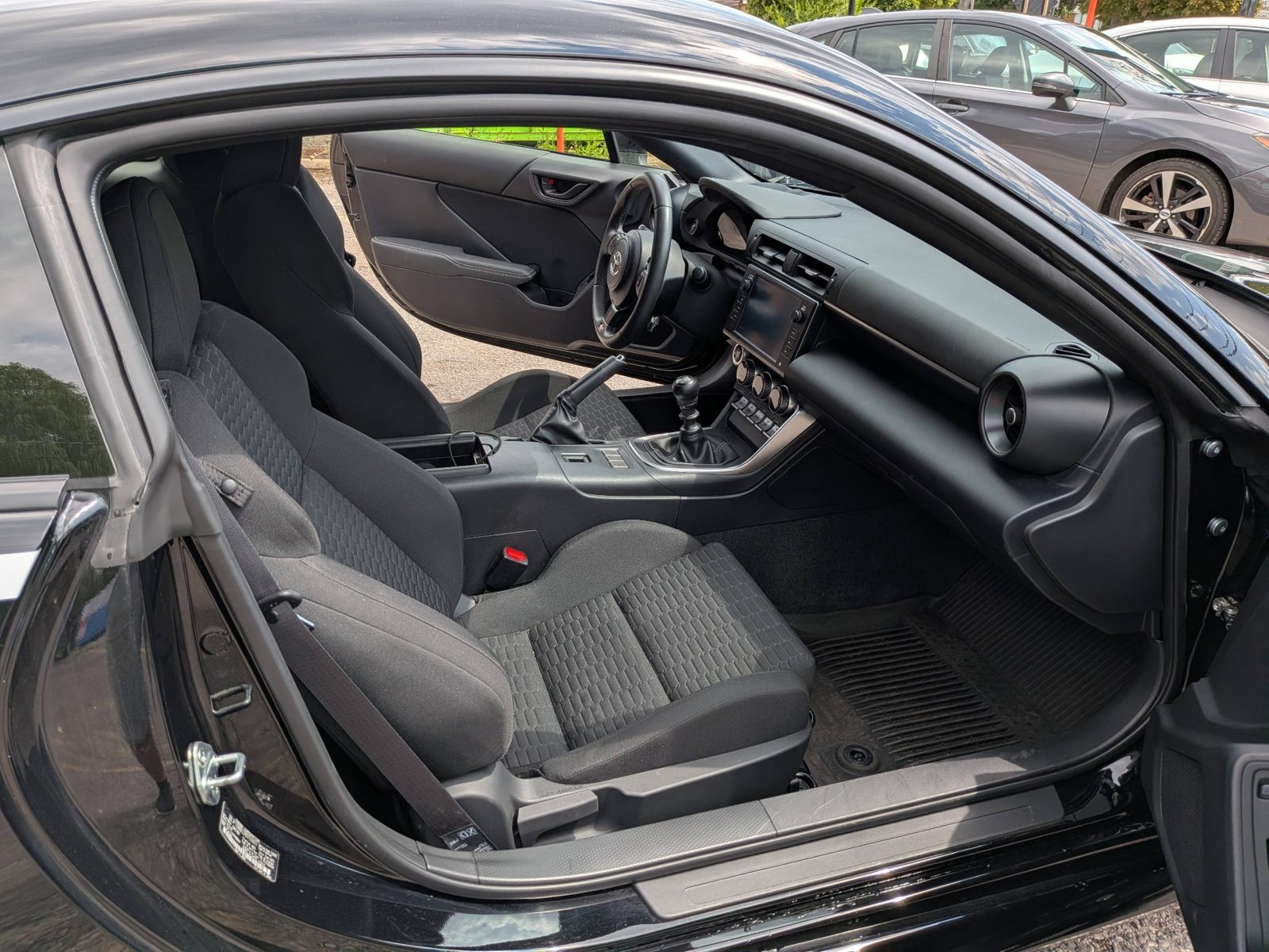 2024 Toyota GR86 Manual, photo 10 of 14