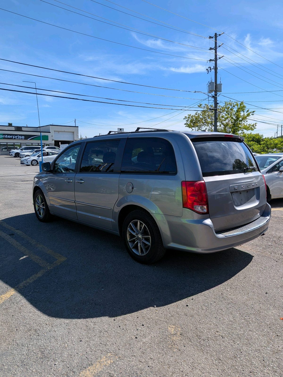 2014 Dodge Grand Caravan 4dr Wgn SXT, photo 3 of 11