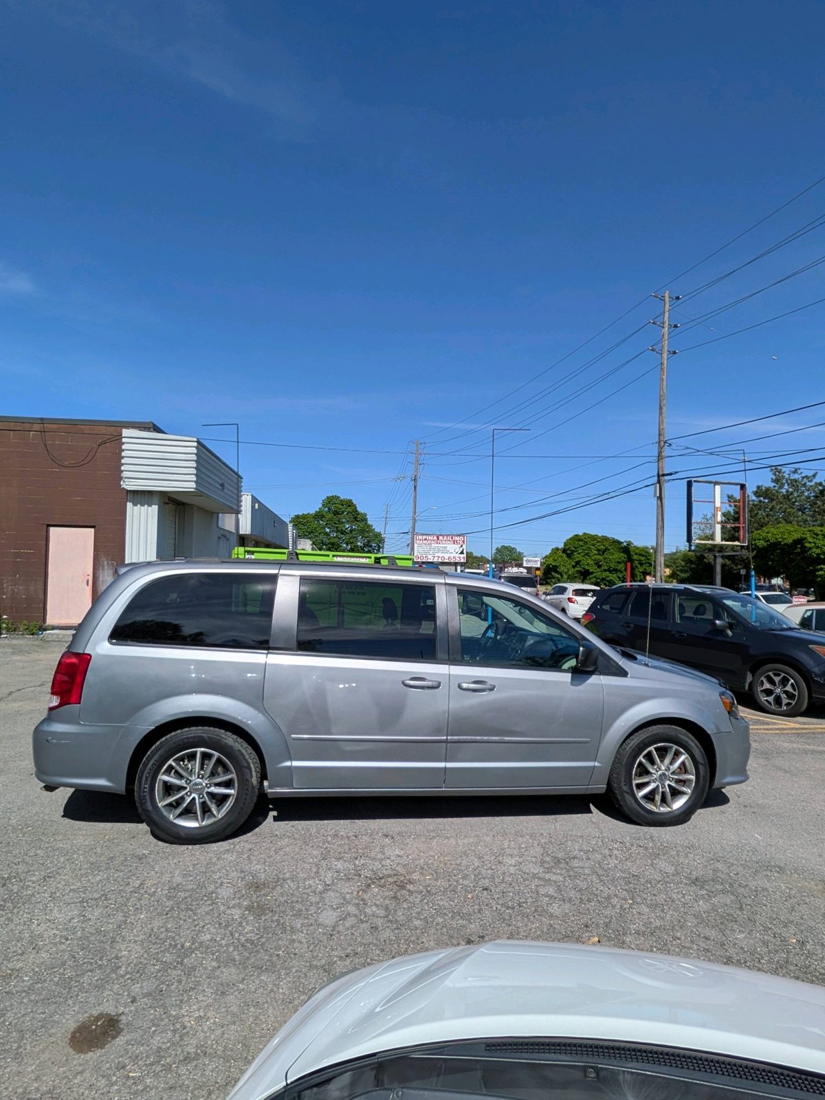 2014 Dodge Grand Caravan 4dr Wgn SXT, photo 6 of 11