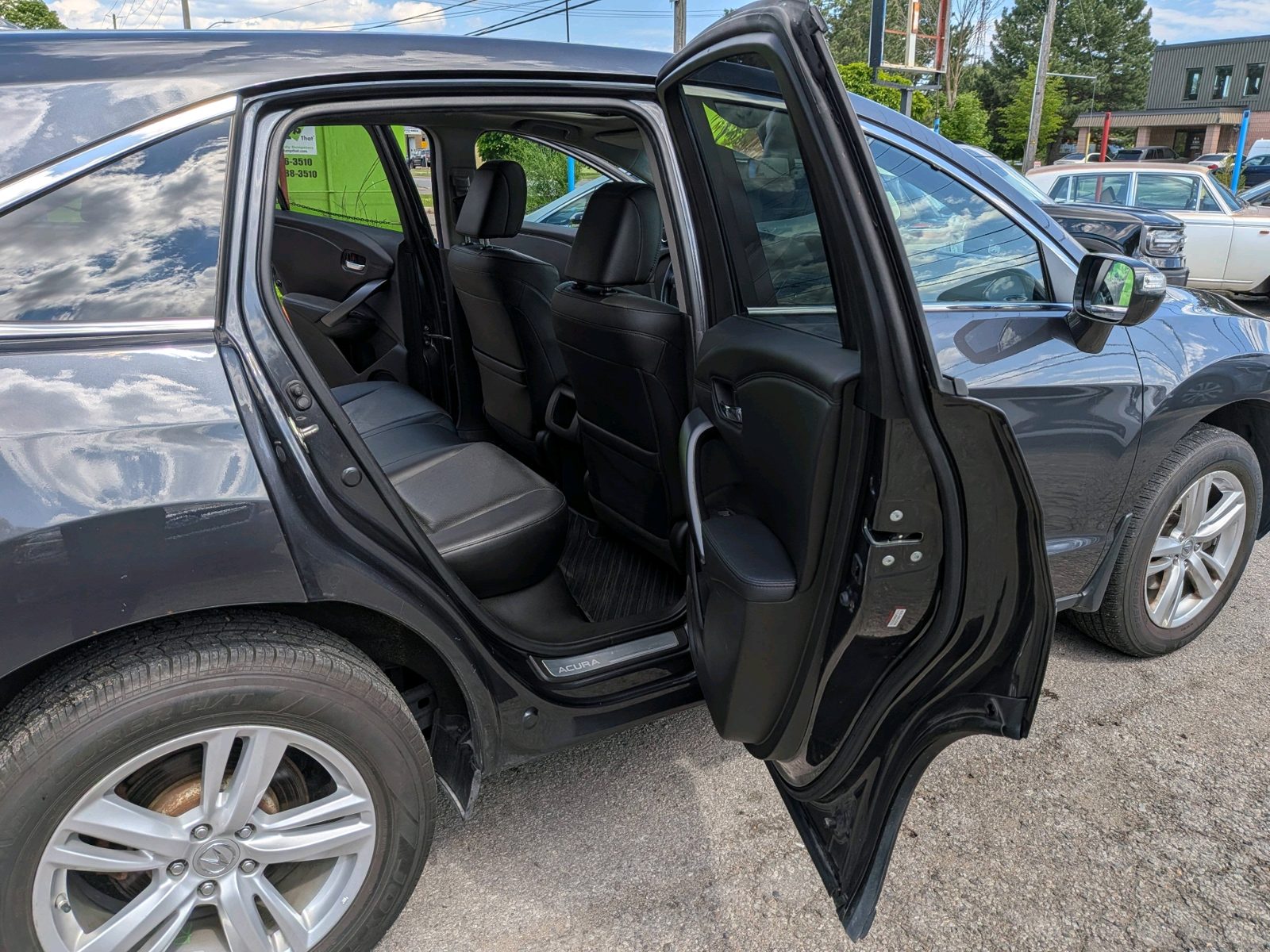 2015 Acura RDX AWD 4dr Tech Pkg, photo 12 of 17