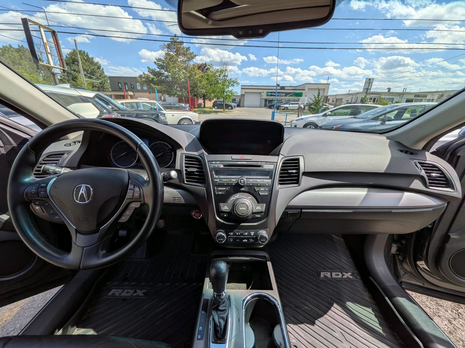 2015 Acura RDX AWD 4dr Tech Pkg, photo 15 of 17