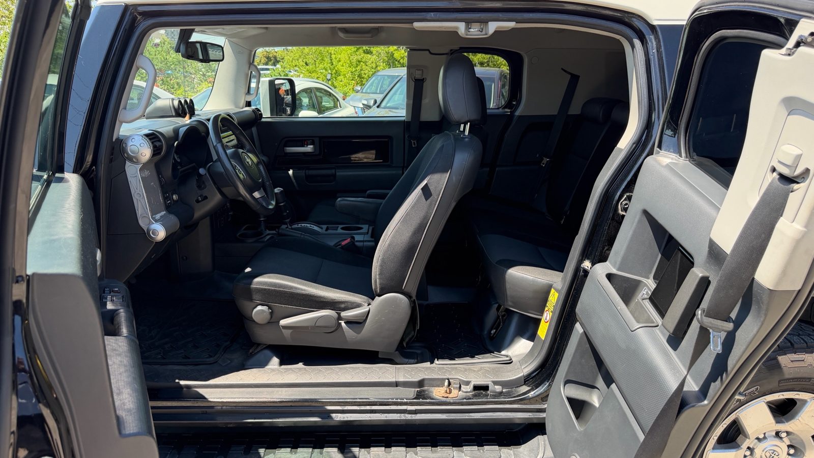 2010 Toyota FJ Cruiser 4WD 4dr Man, photo 10 of 14