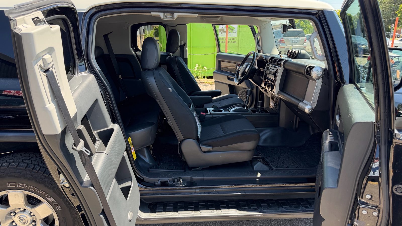 2010 Toyota FJ Cruiser 4WD 4dr Man, photo 12 of 14