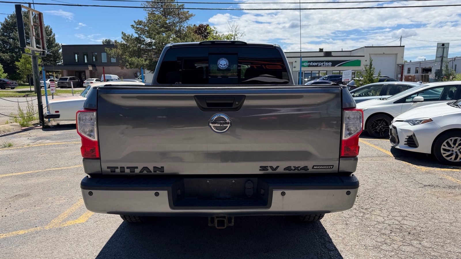 2018 Nissan Titan 4x4 Crew Cab SV MIDNIGHT PKG, photo 3 of 15