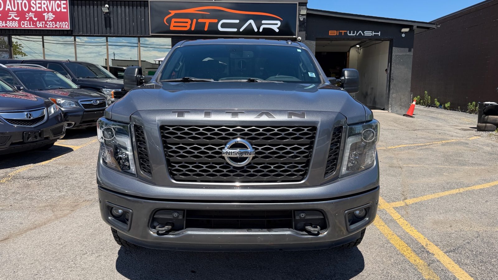 2018 Nissan Titan 4x4 Crew Cab SV MIDNIGHT PKG, photo 7 of 15