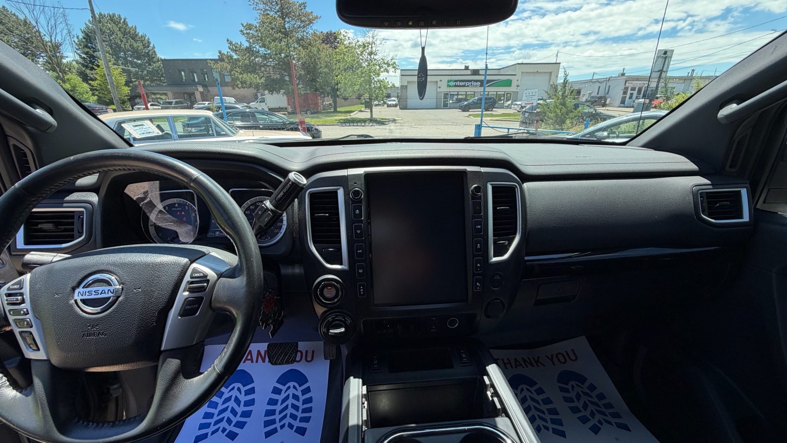 2018 Nissan Titan 4x4 Crew Cab SV MIDNIGHT PKG, photo 11 of 15