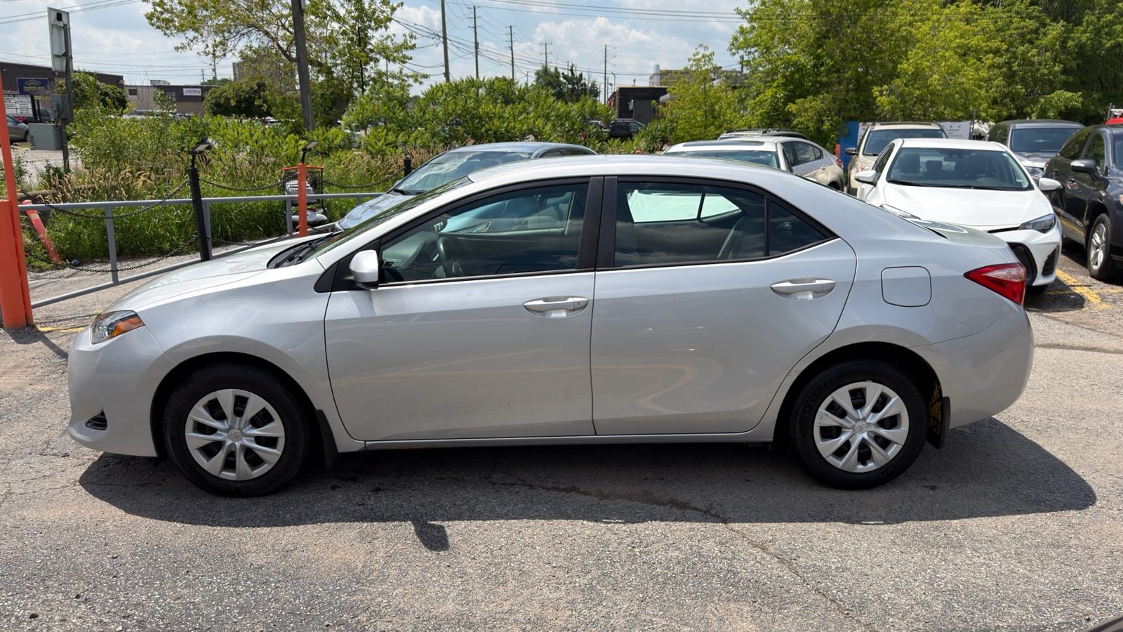 2018 Toyota Corolla CE, photo 2 of 15