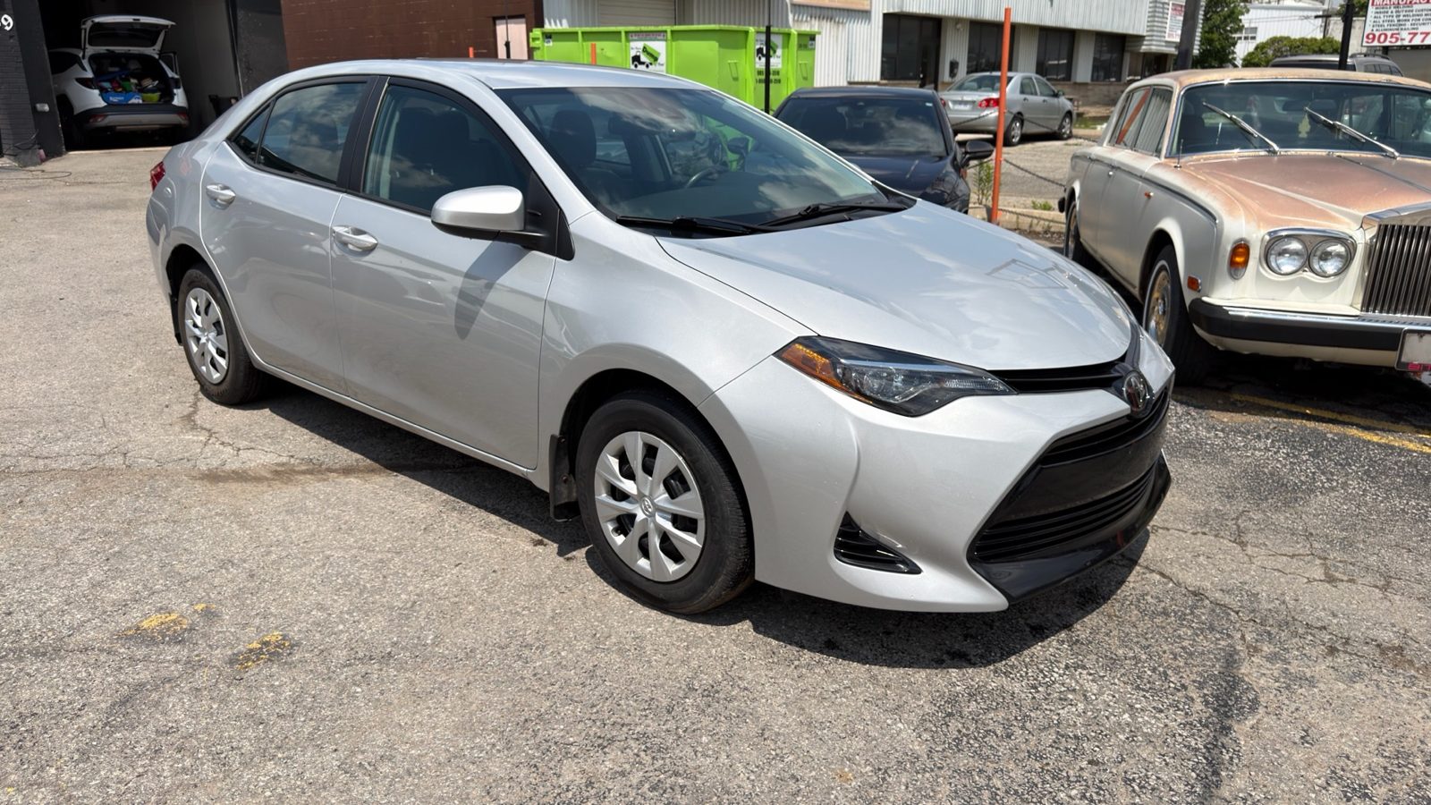 2018 Toyota Corolla CE, photo 7 of 15