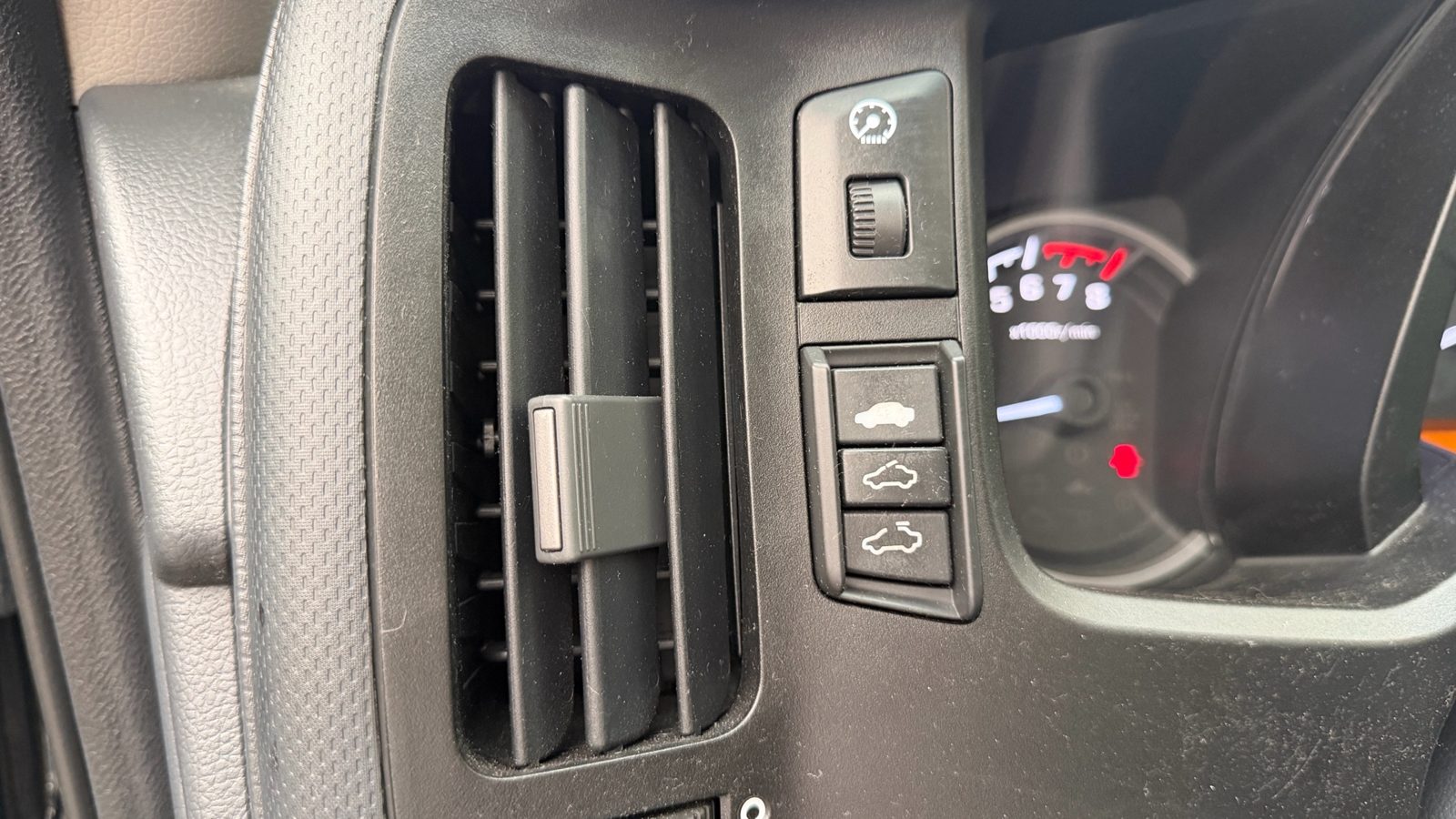 2012 Honda Ridgeline 4WD Crew Cab Touring, photo 15 of 18
