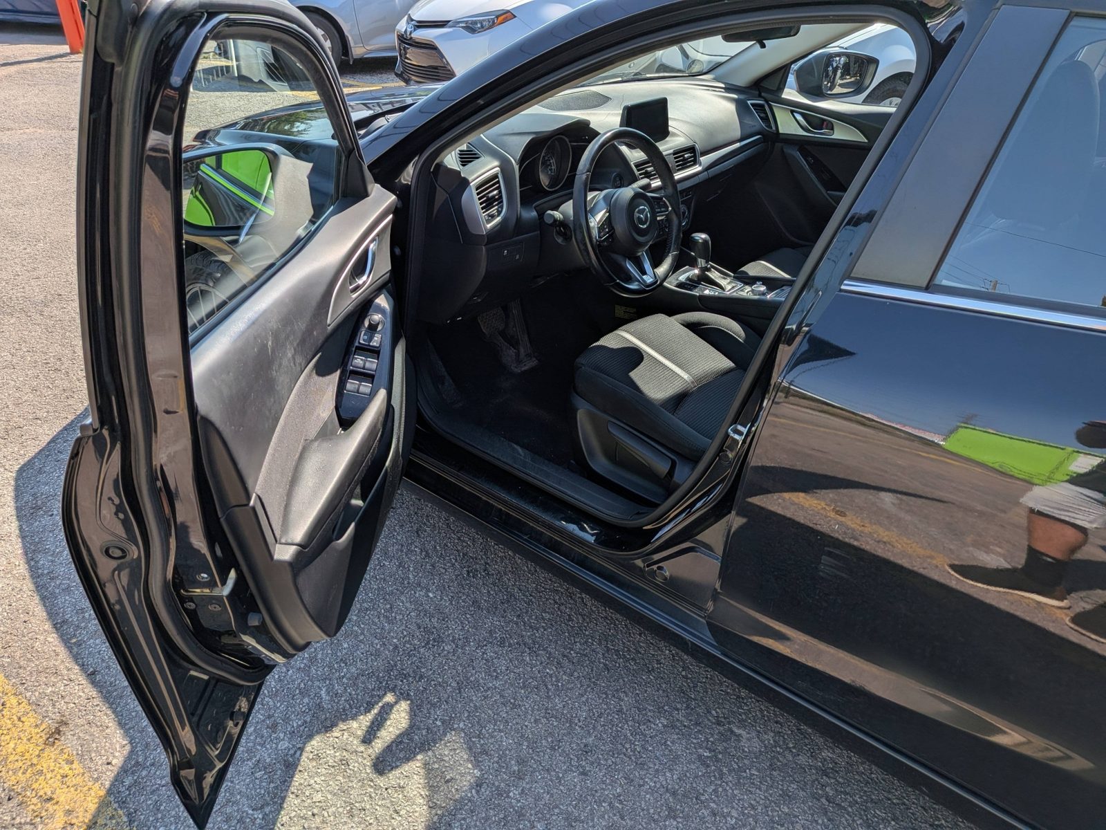 2018 Mazda Mazda3 GS, photo 9 of 14