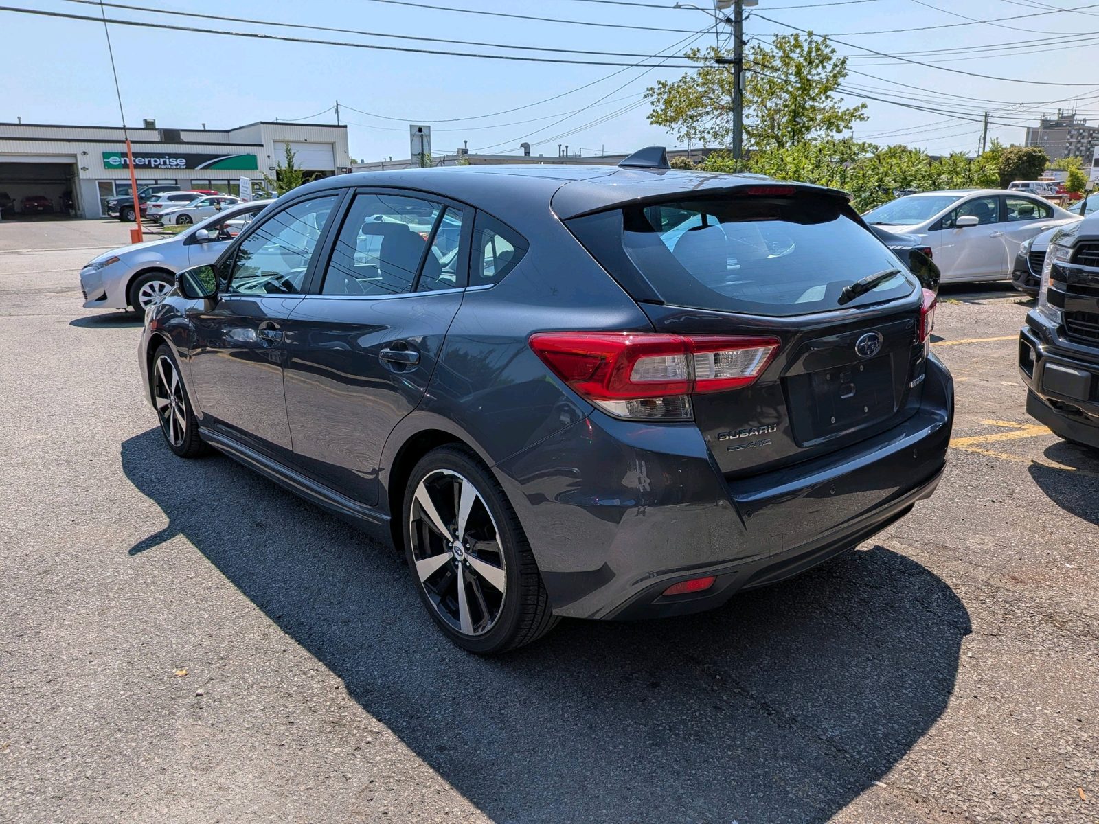 2018 Subaru Impreza 2.0i Sport-tech 5-door Auto w/EyeSight Pkg, photo 3 of 17