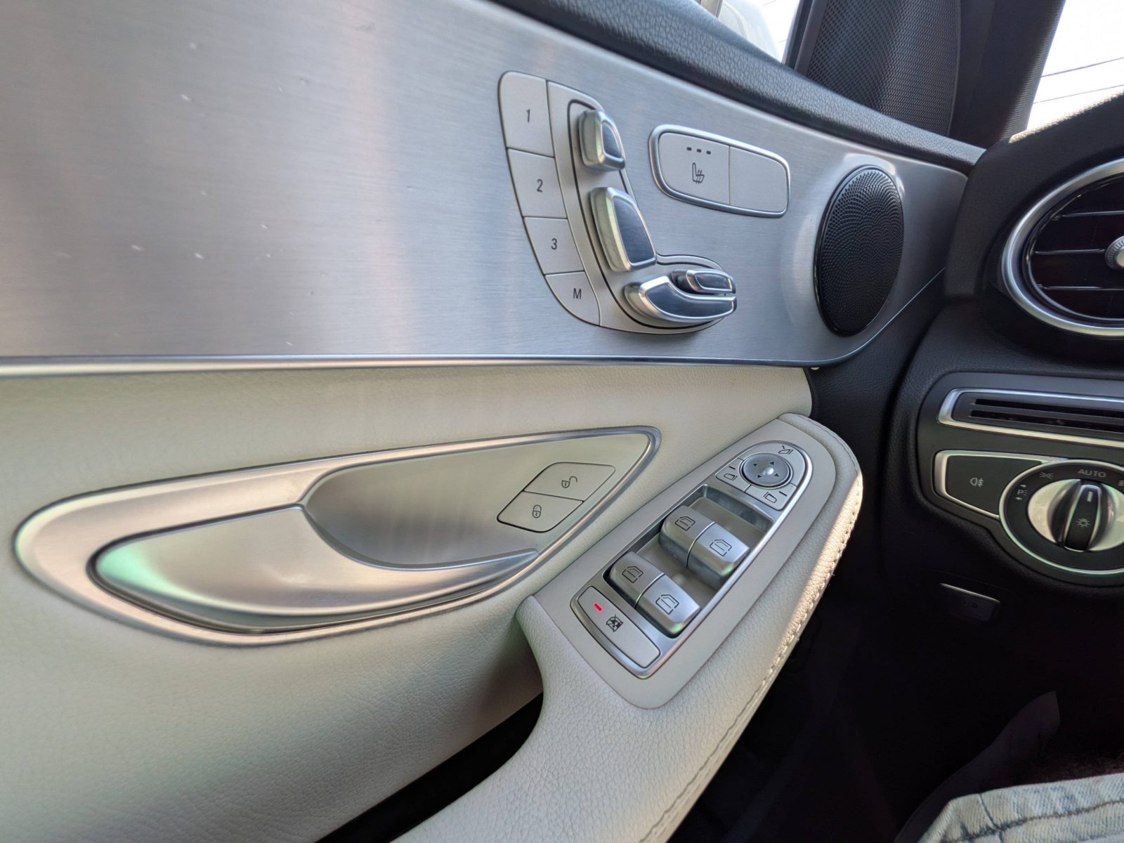 2017 Mercedes-Benz C-Class 4dr Sdn C 300 4MATIC, photo 17 of 17