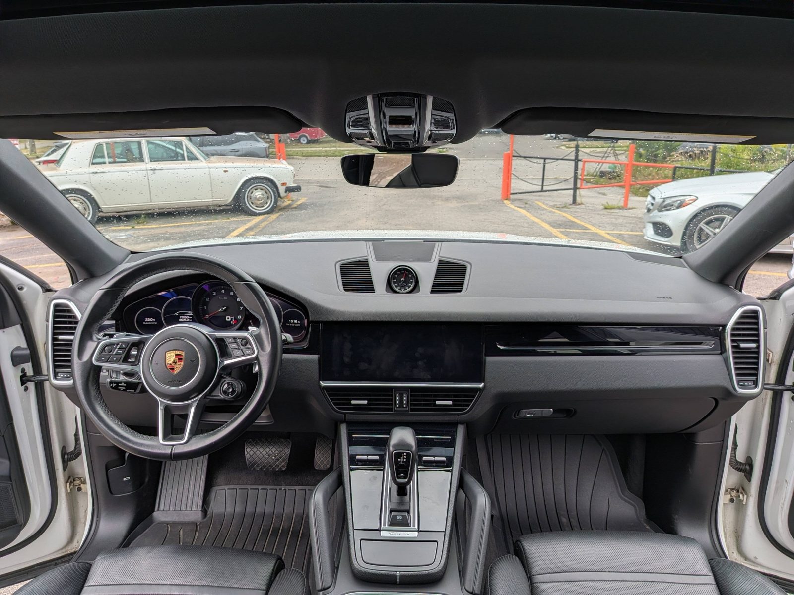 2020 Porsche Cayenne Coupe AWD, photo 14 of 16