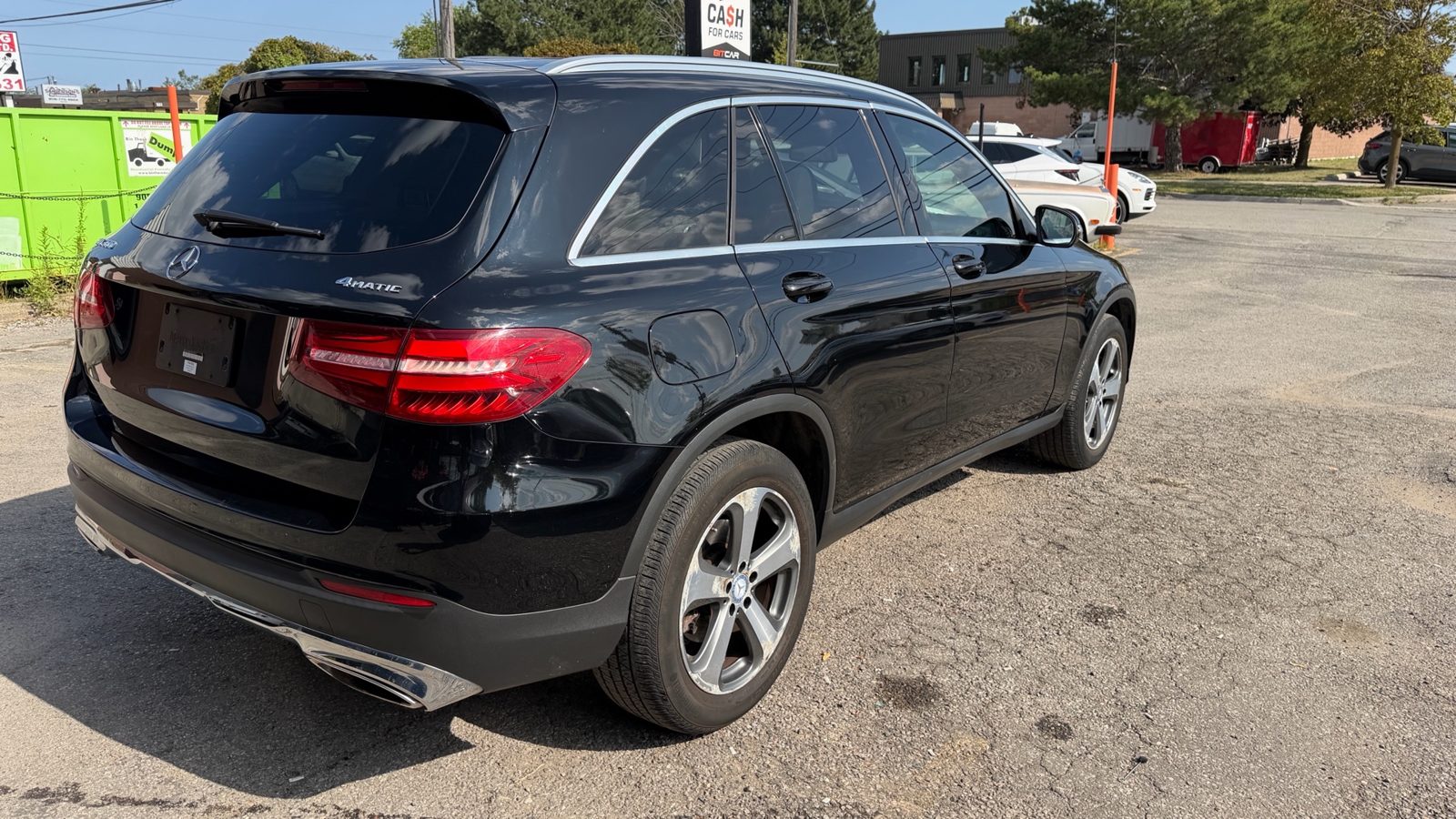 2017 Mercedes-Benz GLC-Class 4MATIC 4dr GLC 300, photo 5 of 8