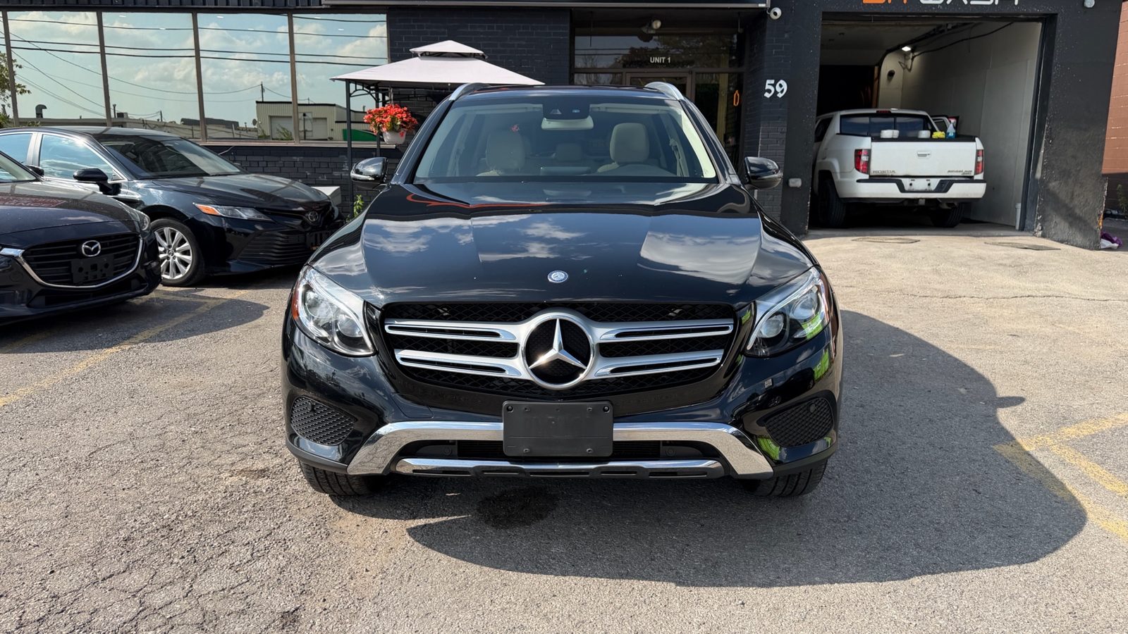 2017 Mercedes-Benz GLC-Class 4MATIC 4dr GLC 300, photo 8 of 8