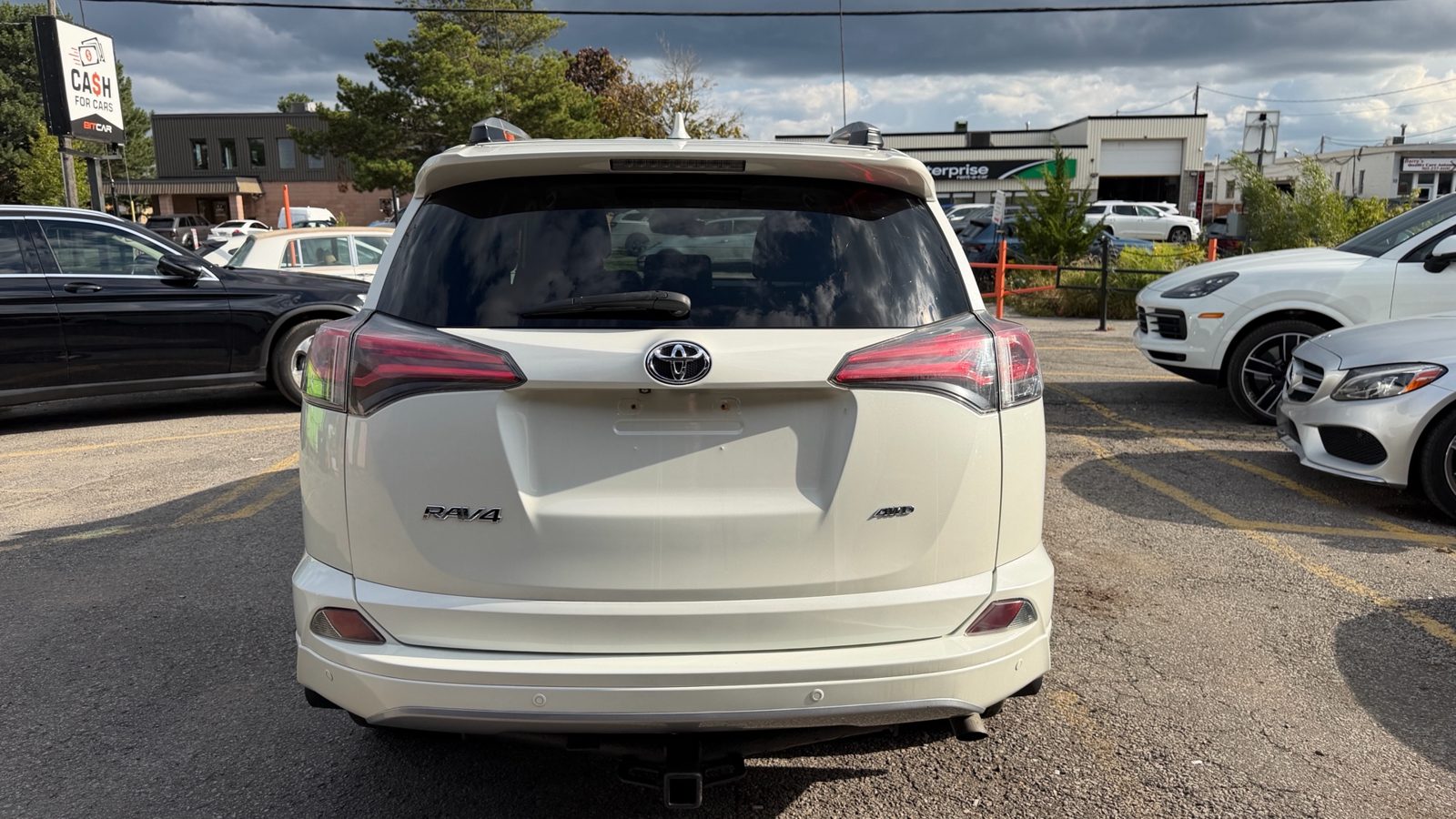2017 Toyota RAV4 AWD 4dr Limited, photo 4 of 22