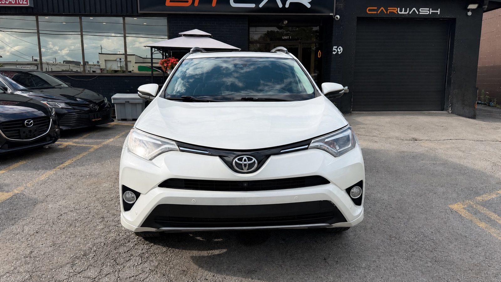 2017 Toyota RAV4 AWD 4dr Limited, photo 8 of 22