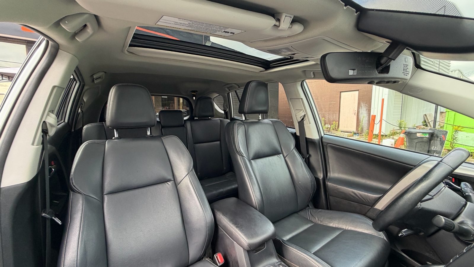 2017 Toyota RAV4 AWD 4dr Limited, photo 14 of 22