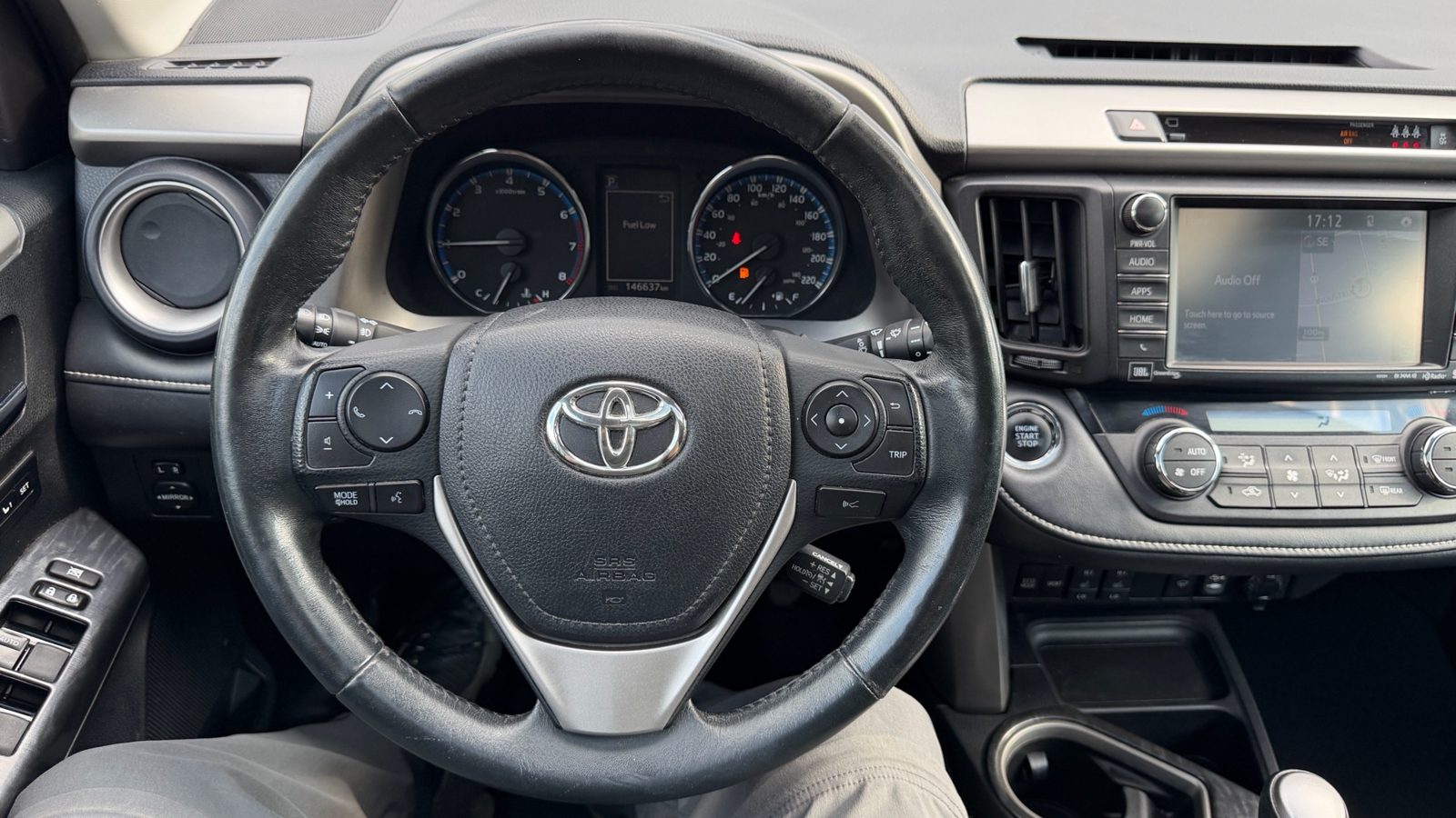 2017 Toyota RAV4 AWD 4dr Limited, photo 17 of 22