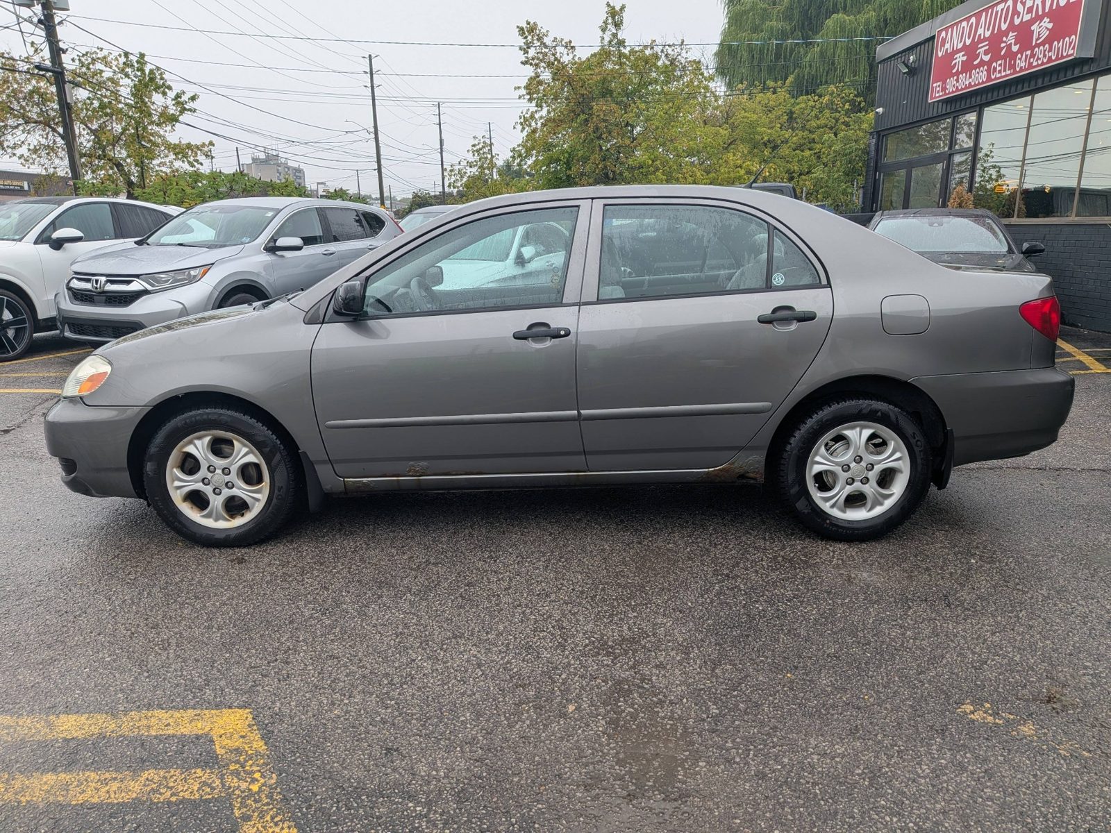 2006 Toyota Corolla 4dr Sdn CE, photo 2 of 19