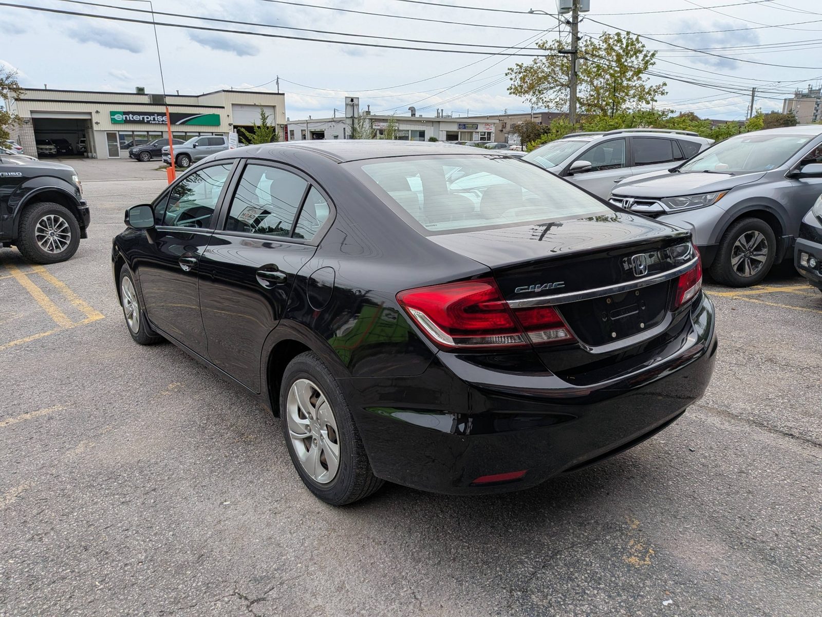 2013 Honda Civic 4dr LX, photo 3 of 16