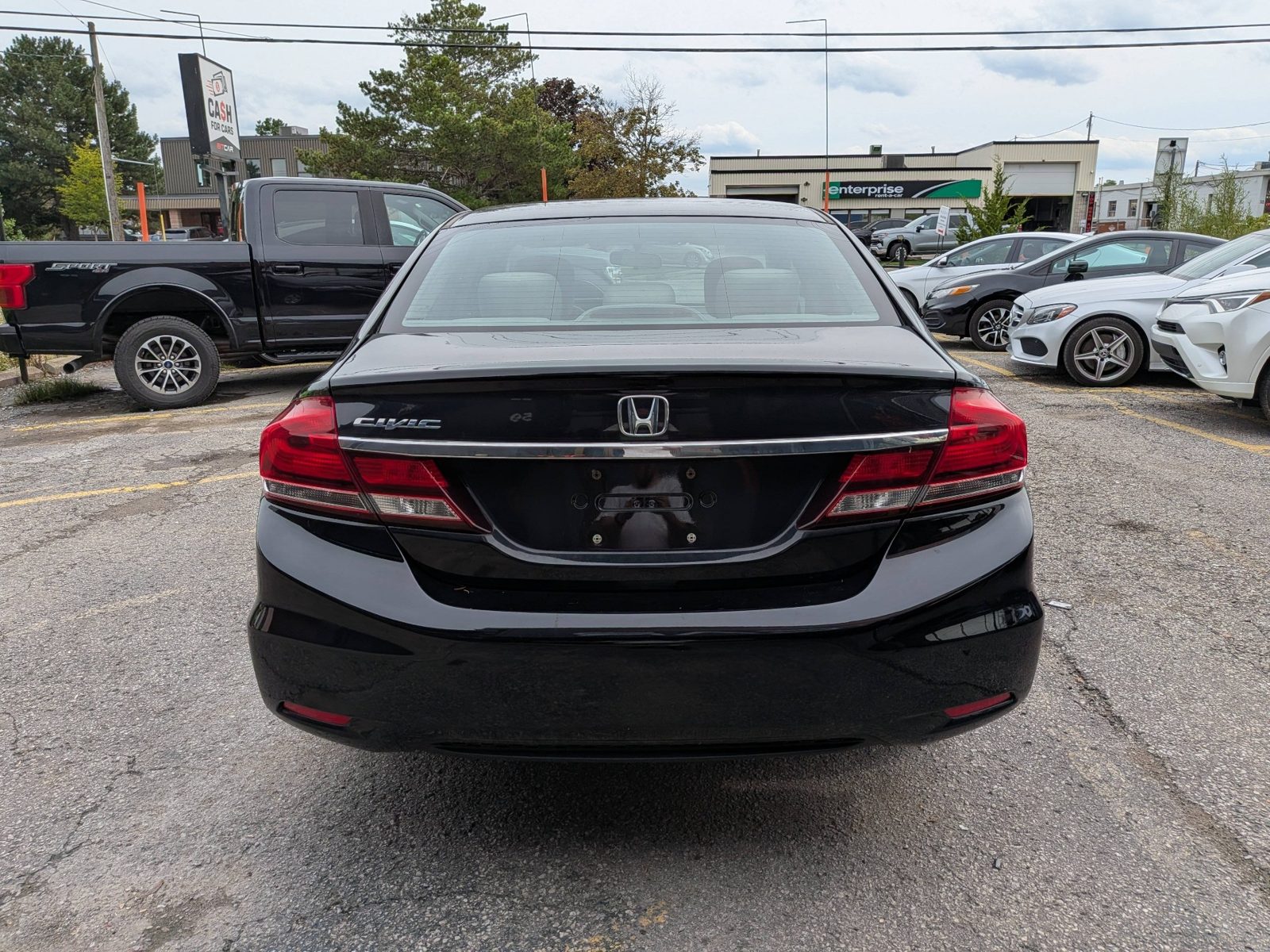 2013 Honda Civic 4dr LX, photo 4 of 16
