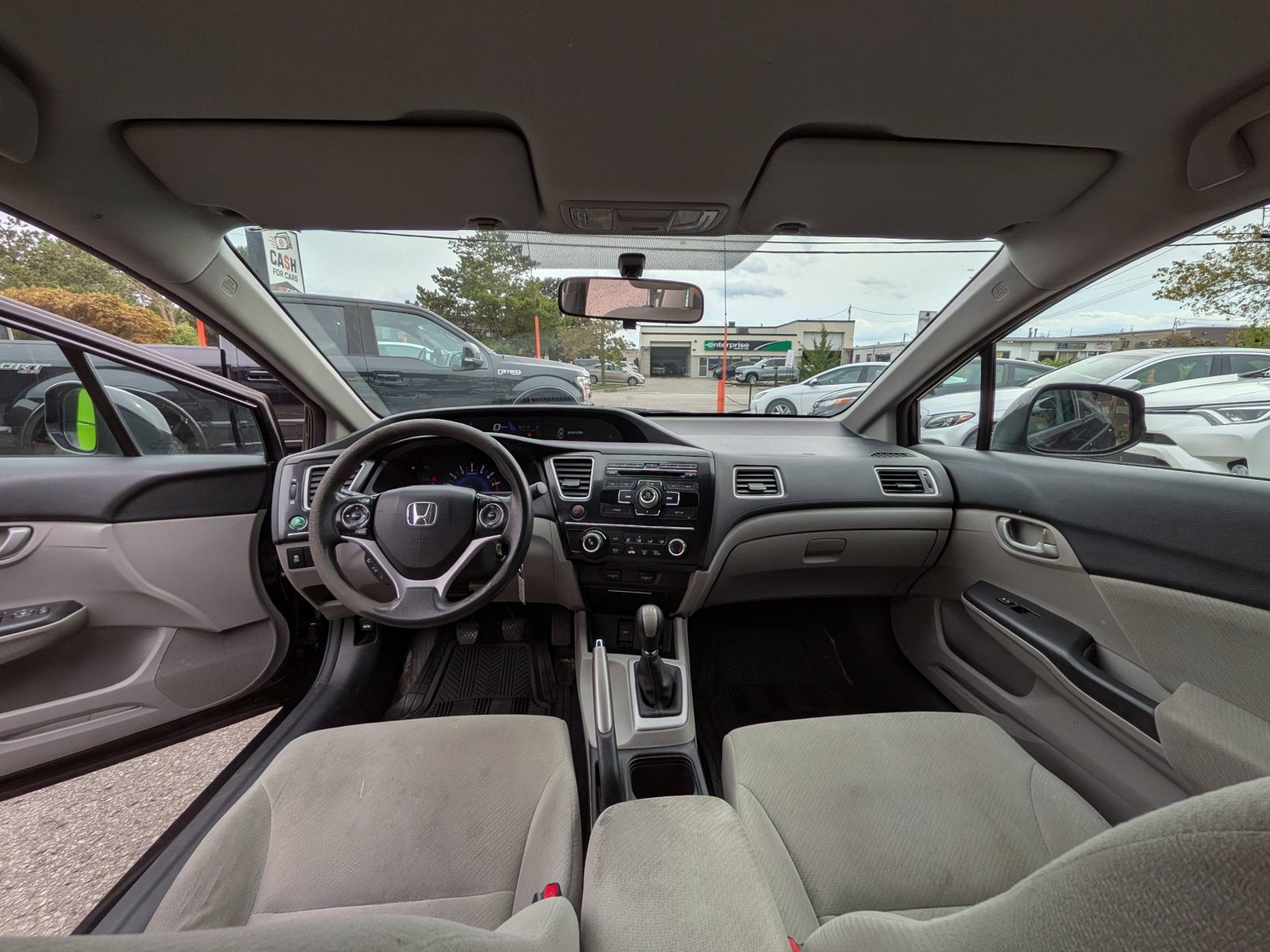 2013 Honda Civic 4dr LX, photo 13 of 16